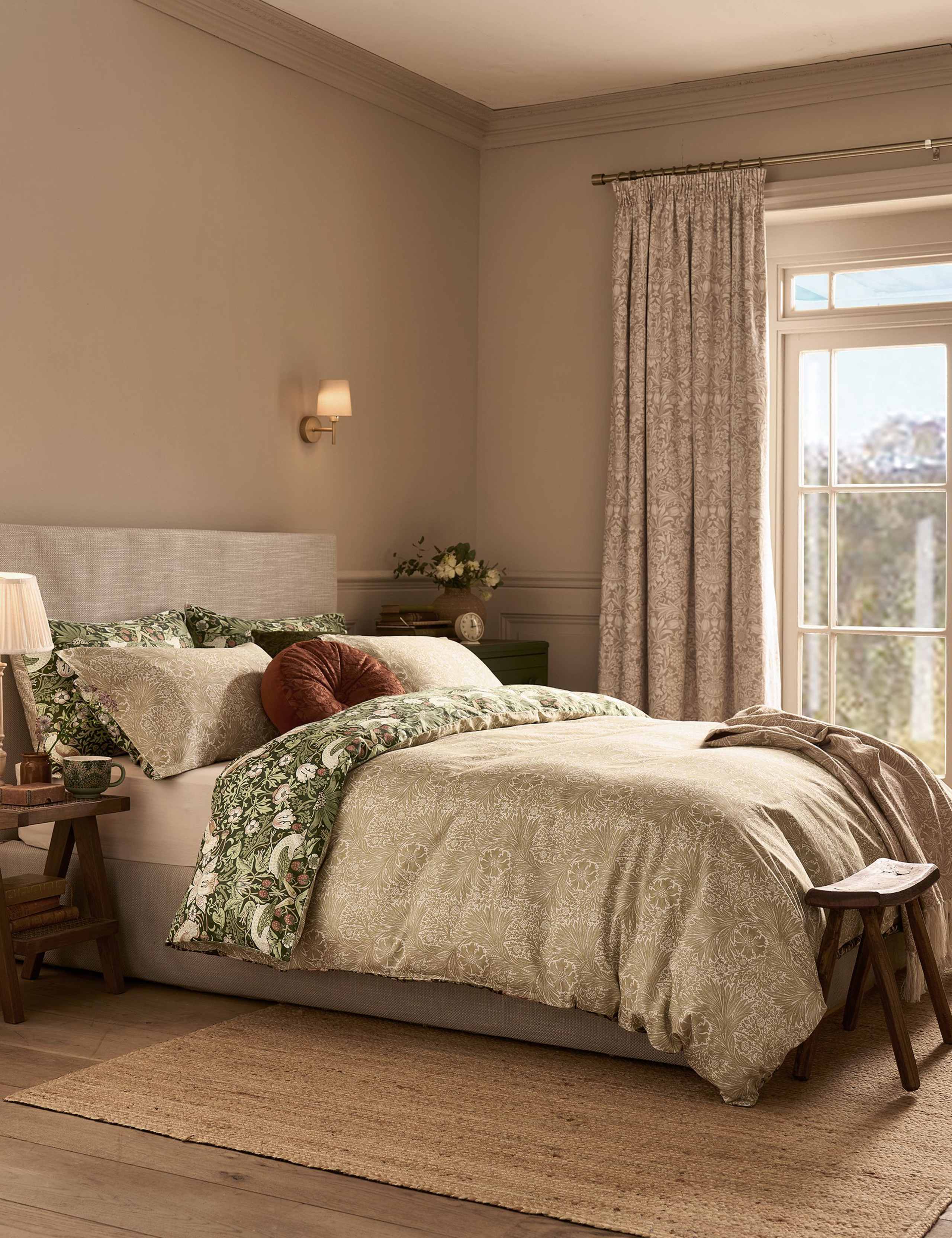 Pure Cotton Strawberry Thief Bedding Set 3 of 7