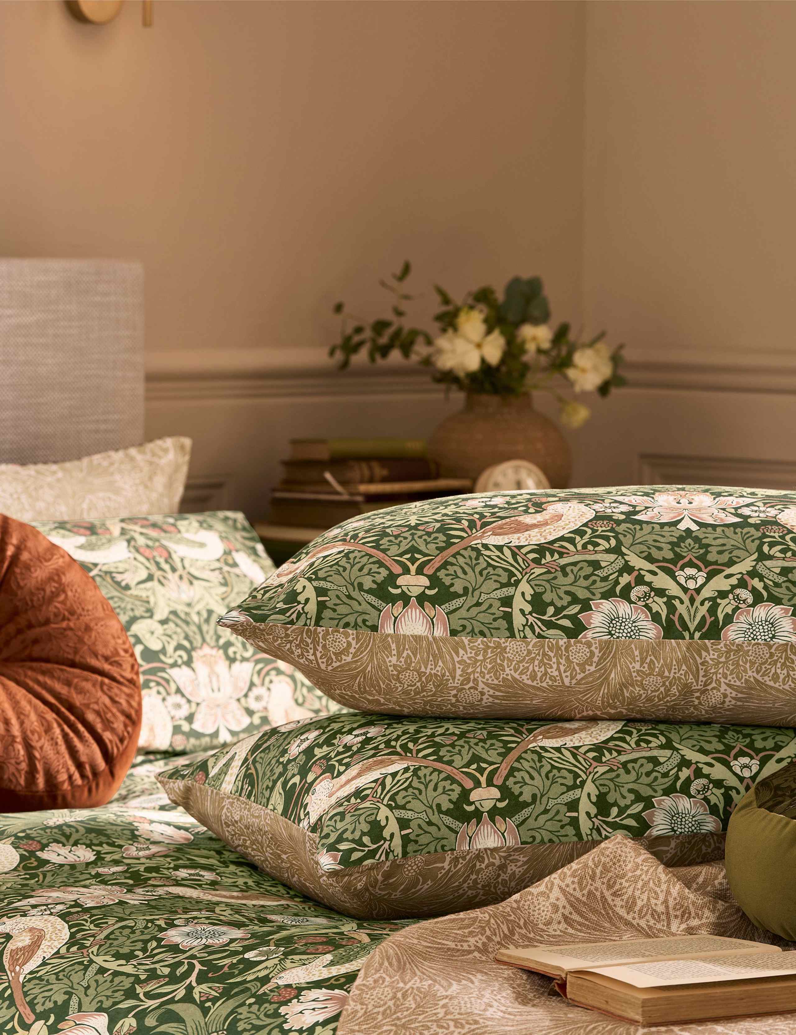 Pure Cotton Strawberry Thief Bedding Set 5 of 7