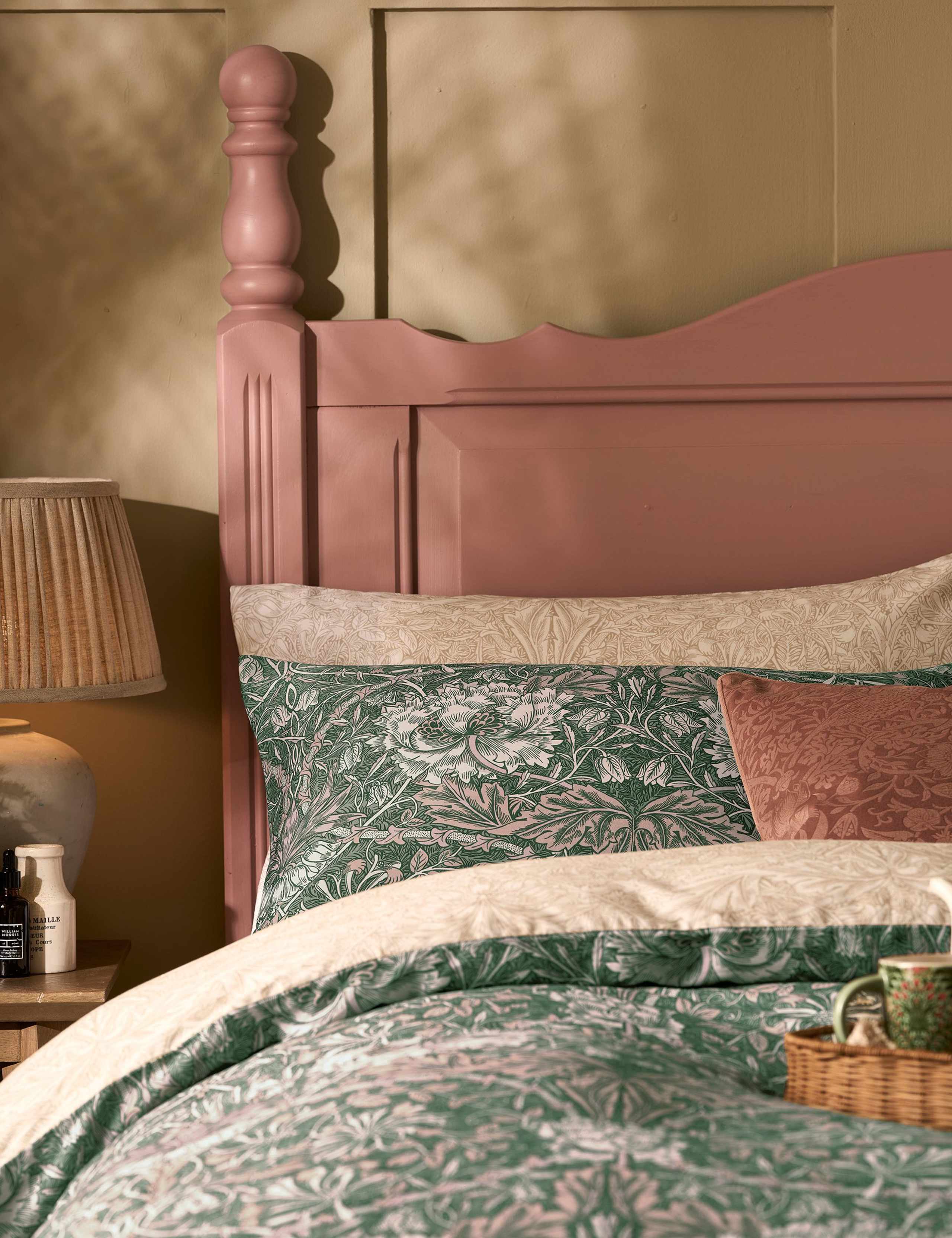 Pure Cotton Sateen Honeysuckle and Tulip Bedding Set 3 of 6