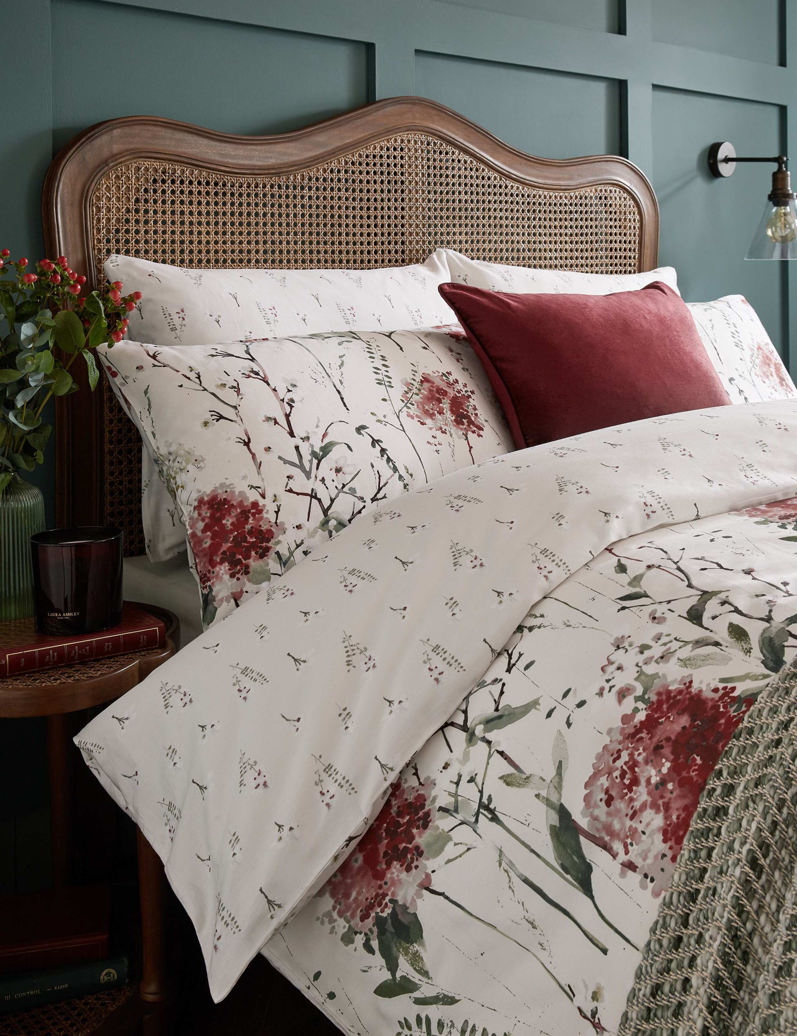 Pure Cotton Pallington Bloom Bedding Set 3 of 7