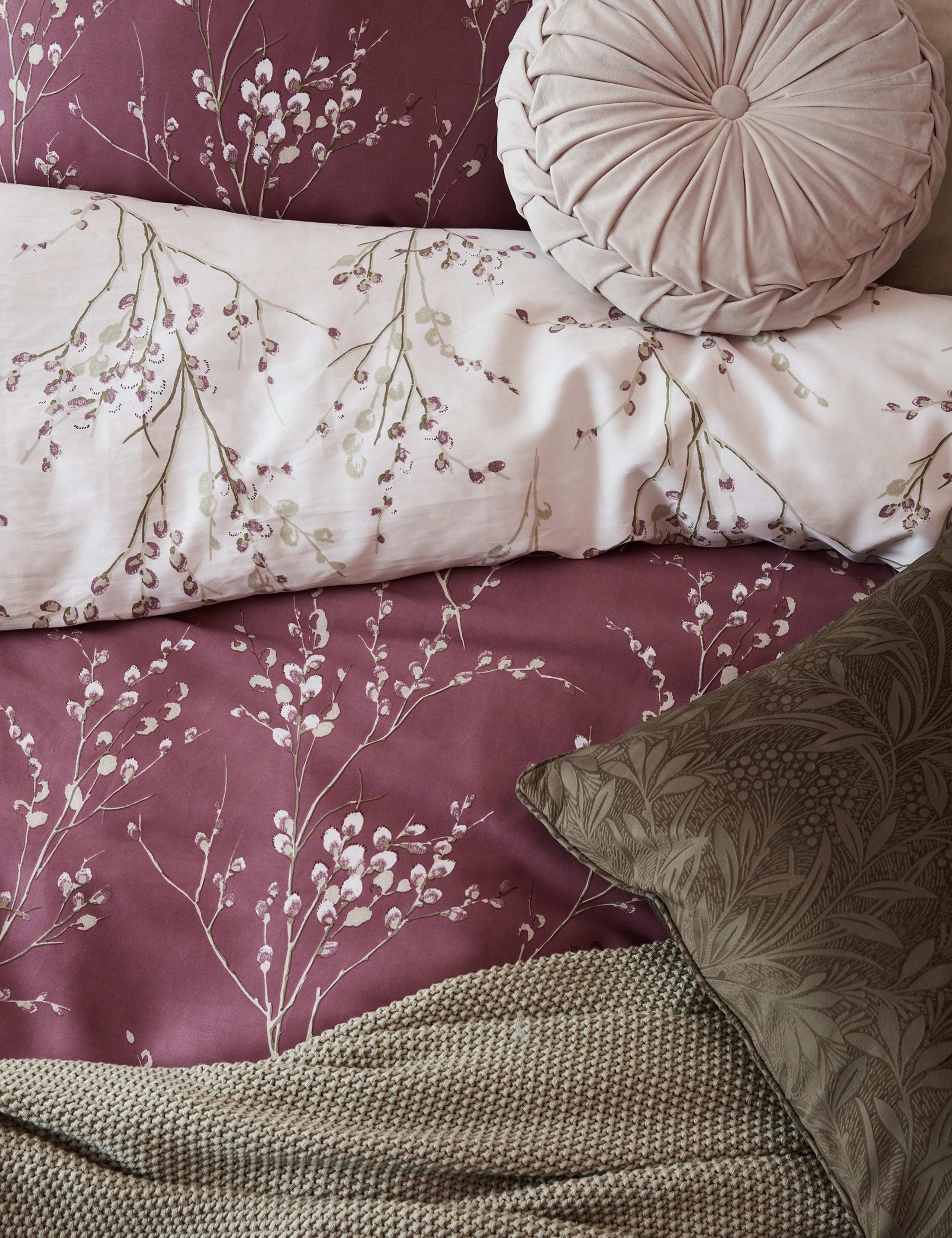 Pure Cotton Sateen Pussy Willow Bedding Set 8 of 8