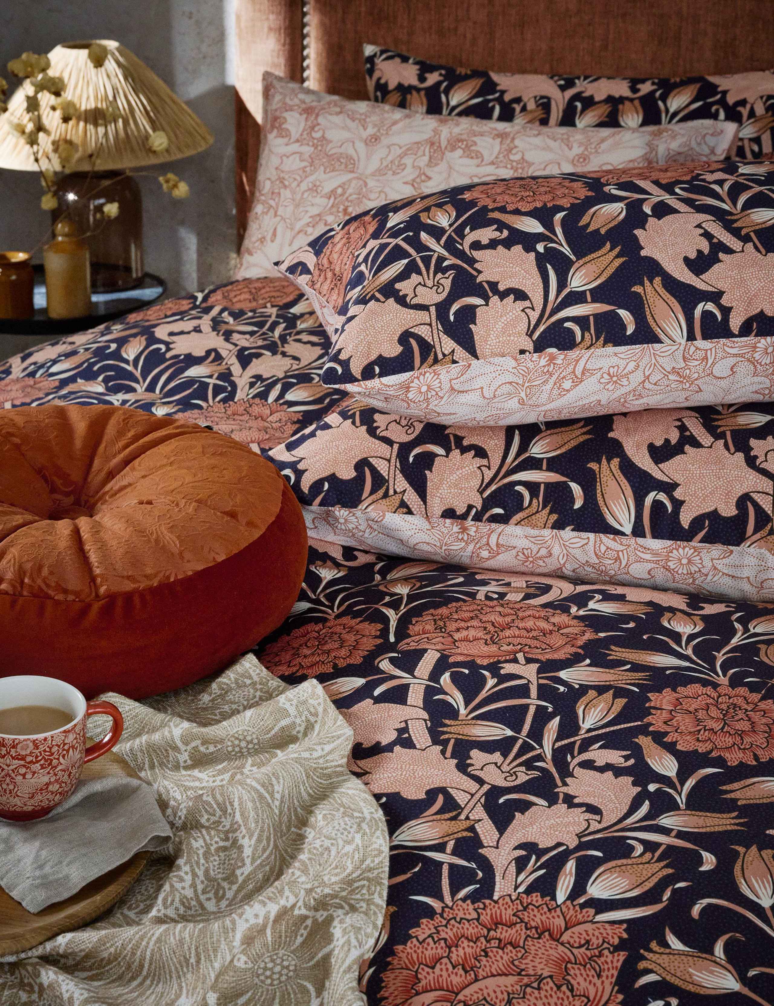 Set of 2 Pure Cotton Wild Tulip Pillowcases 3 of 4