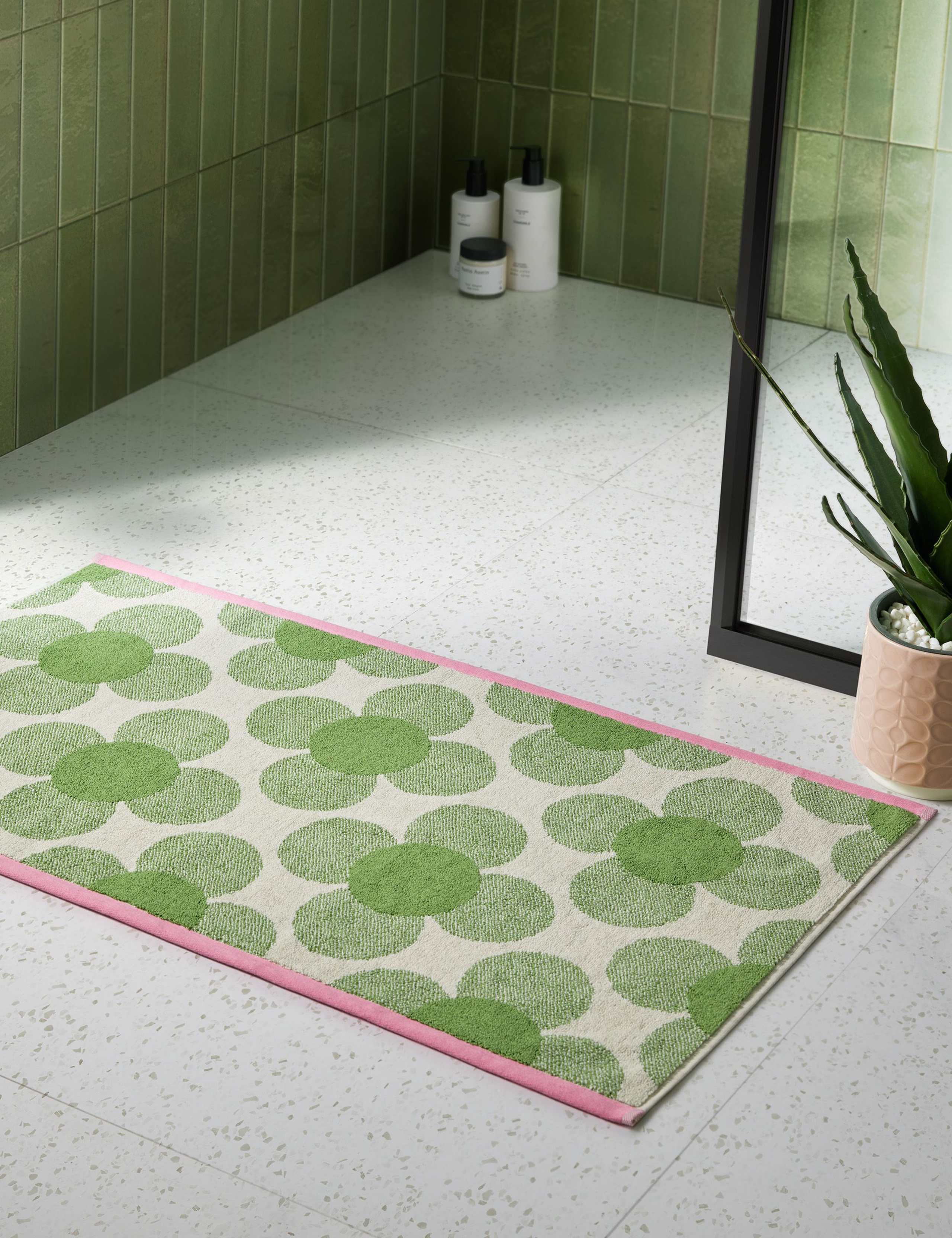 Pure Cotton Sunflower Bath Mat 1 of 2