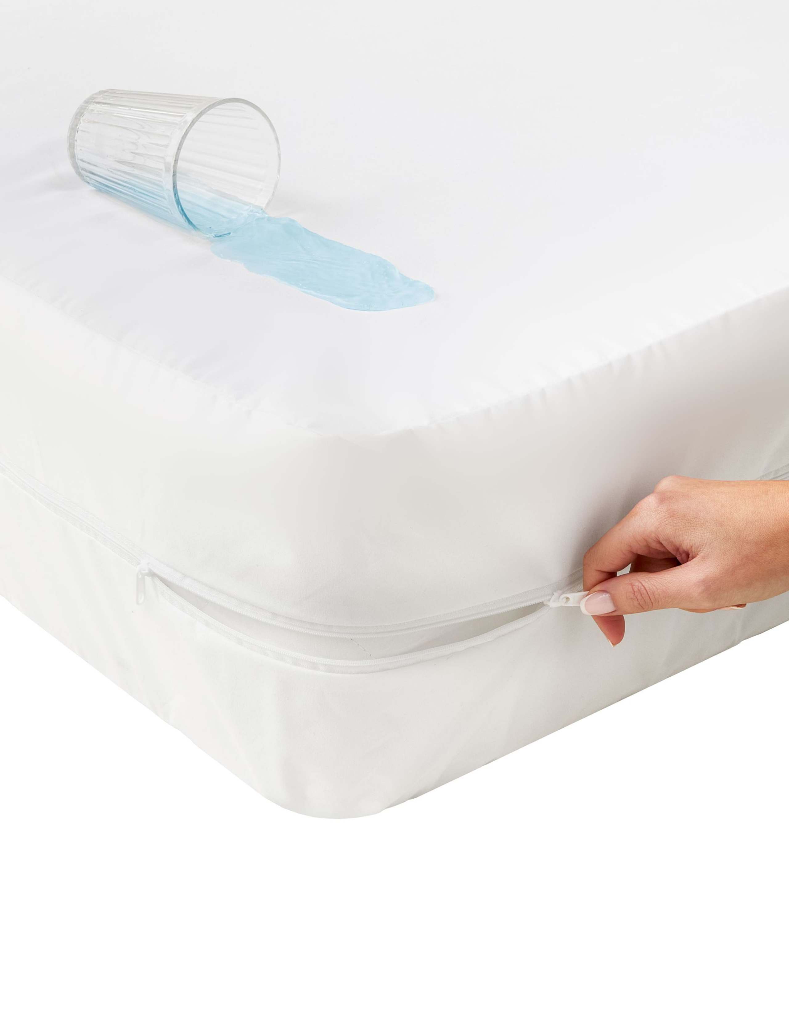 Complete Encasement Mattress Protector 1 of 9