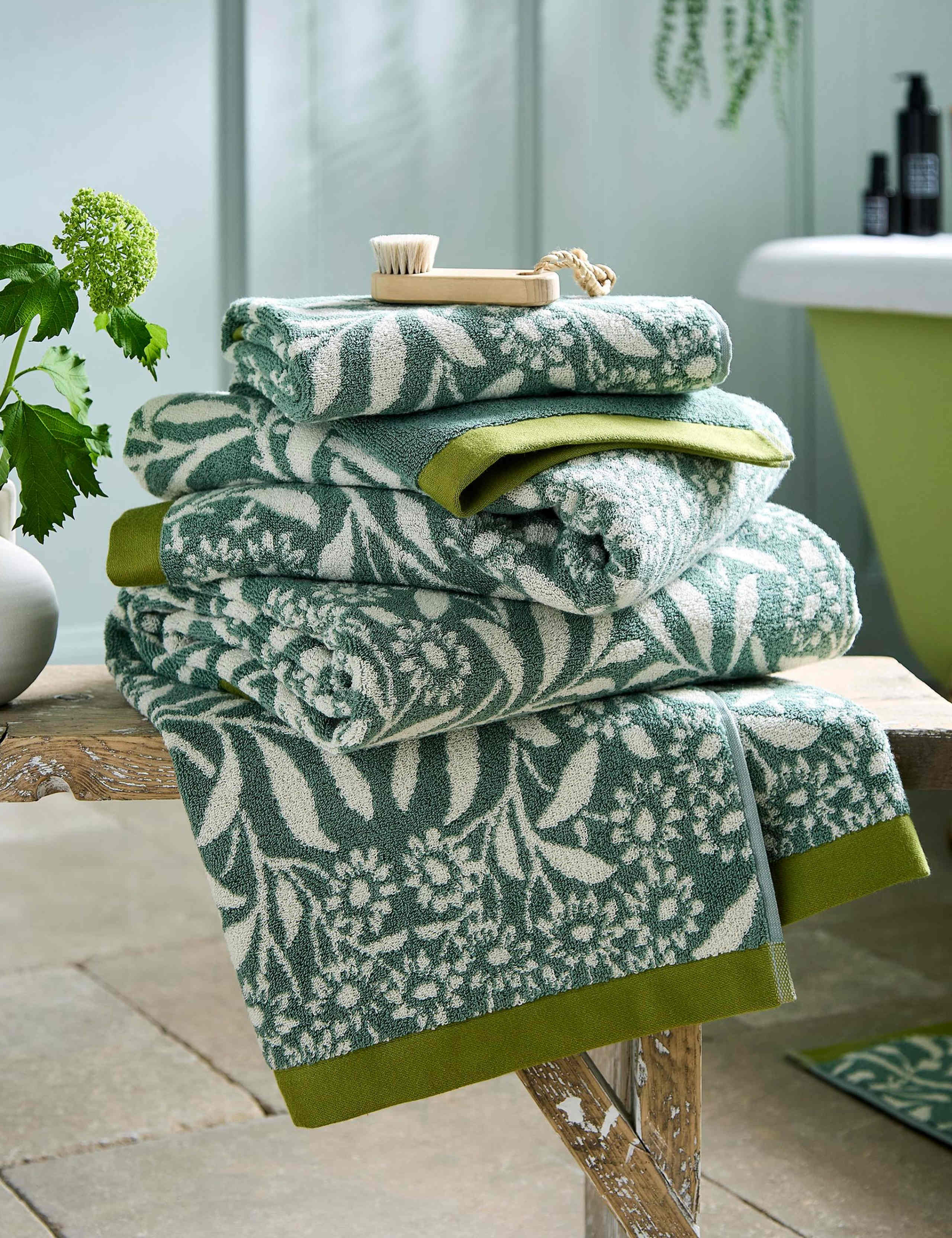 Michaelmas Daisy Pure Cotton Towel 3 of 7