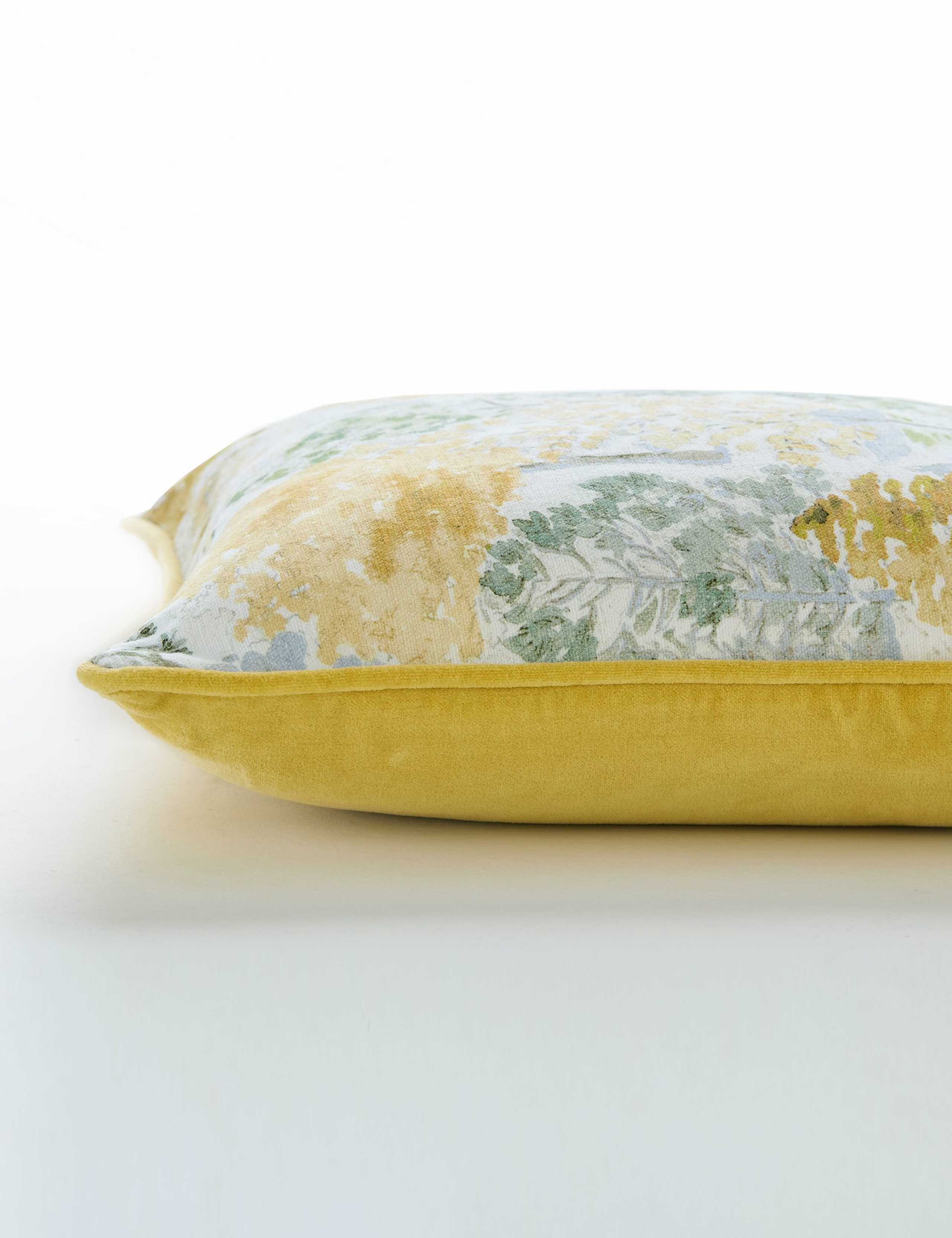 Bernwood Pure Cotton Piped Cushion 3 of 4