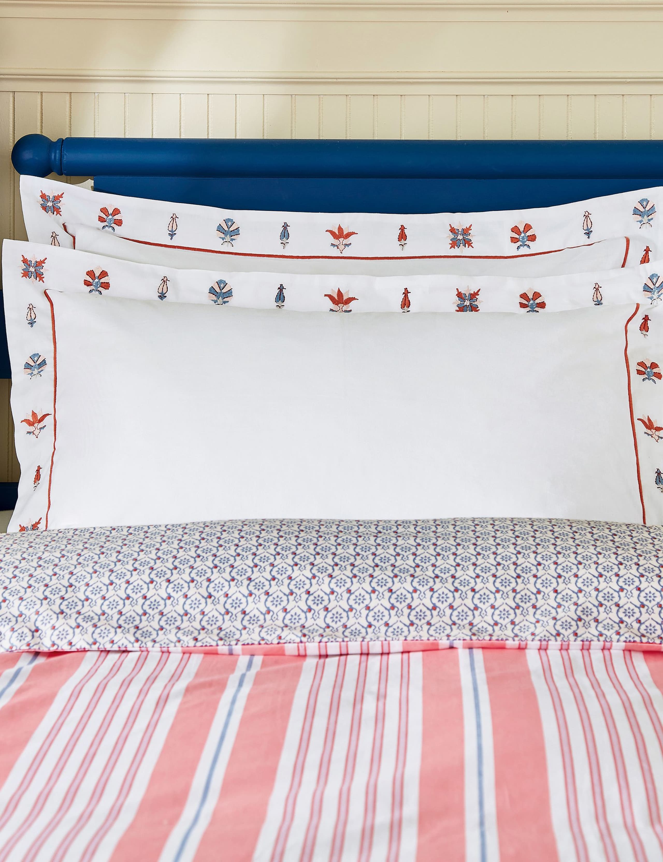 2 Pack Siesta to Fiesta Oxford Pillowcases 1 of 5