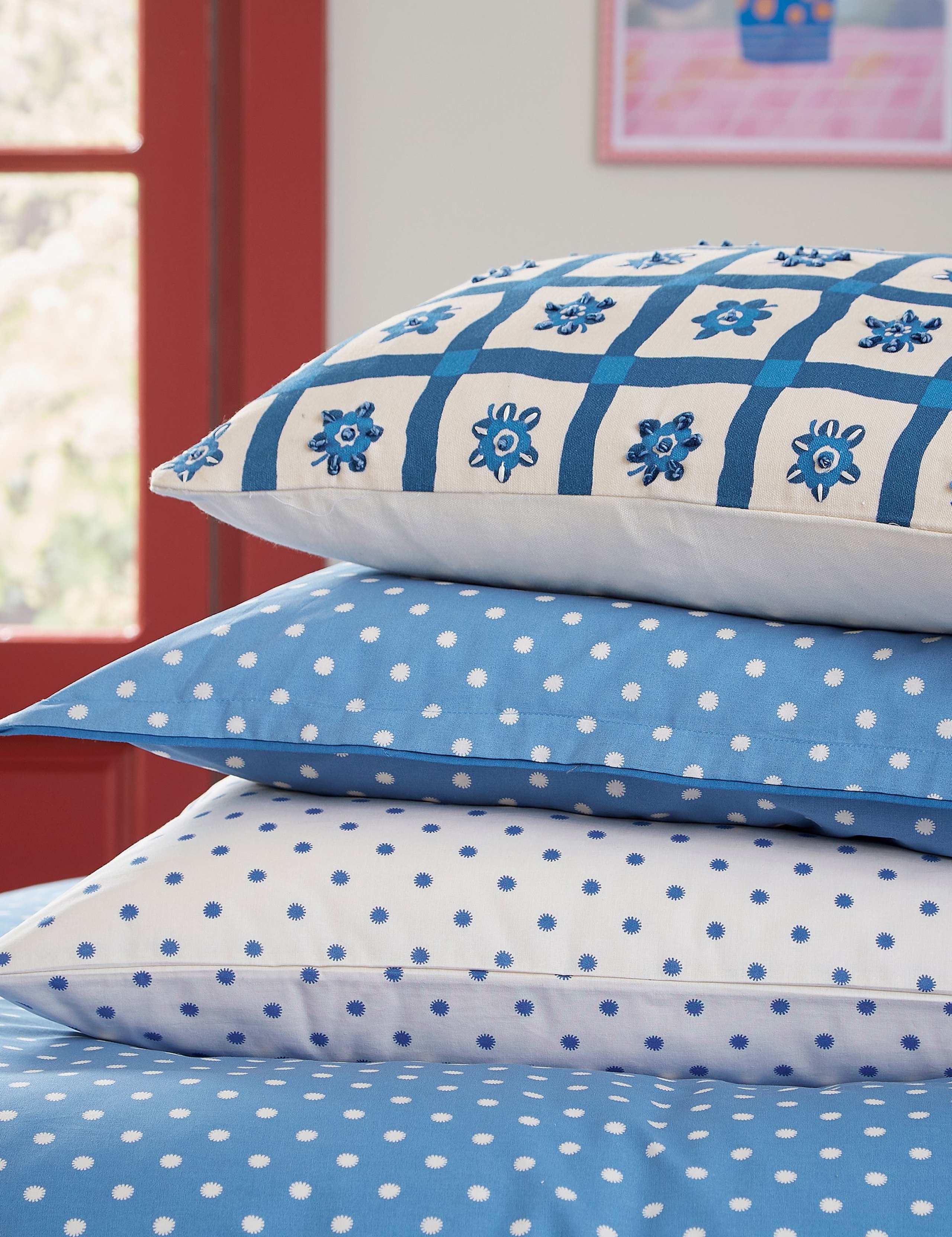2 Pack Pure Cotton Sora Floral Pillowcases 4 of 4