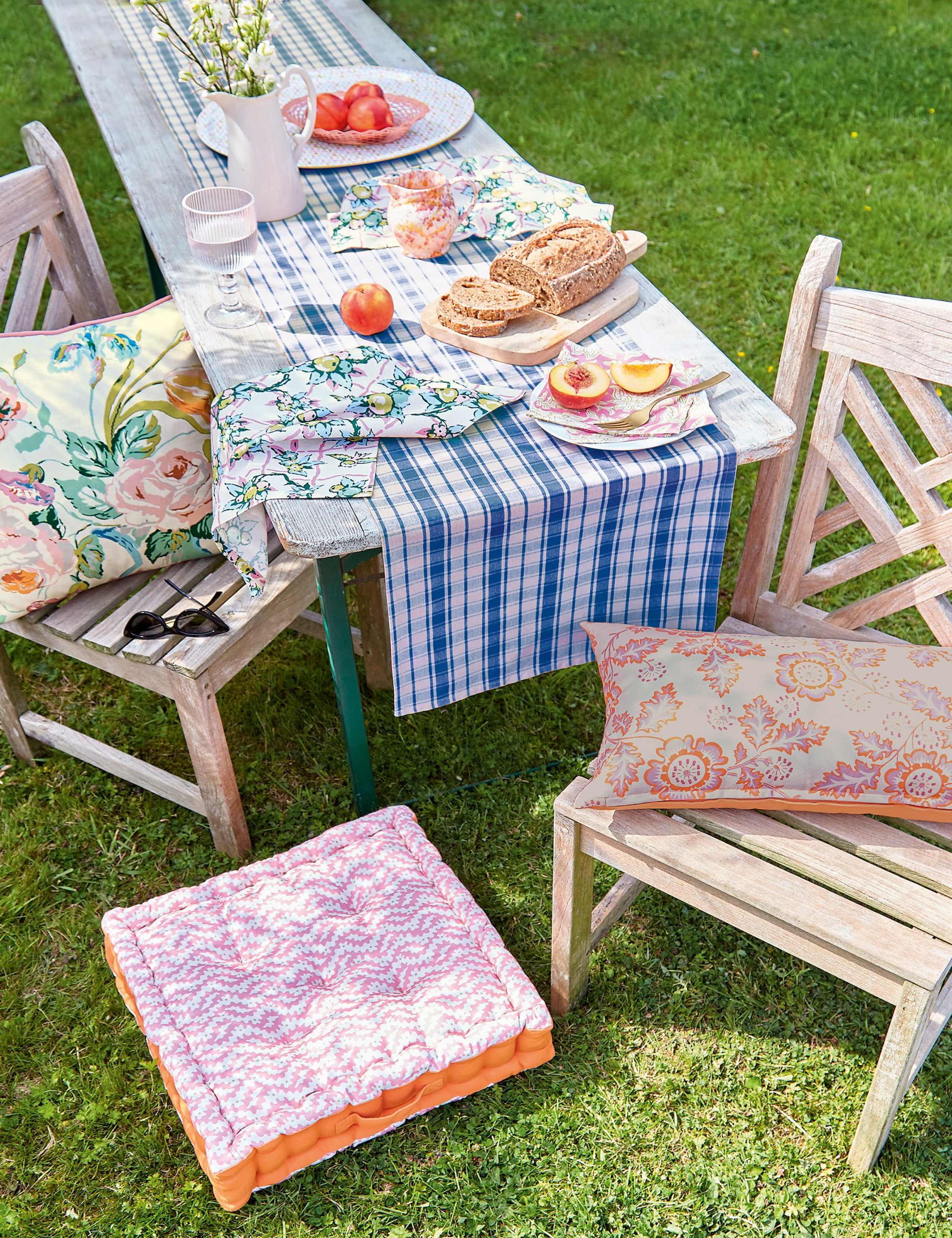 Bloom Outdoor Cushion 3 of 3