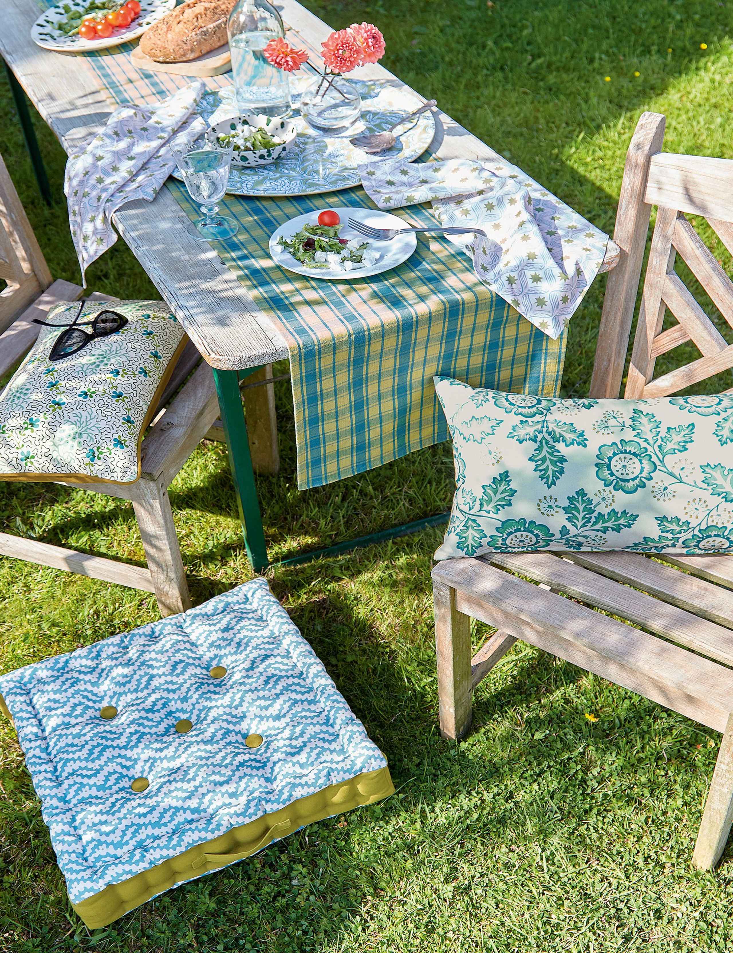 Pure Cotton Floral Outdoor Cushion 3 of 3