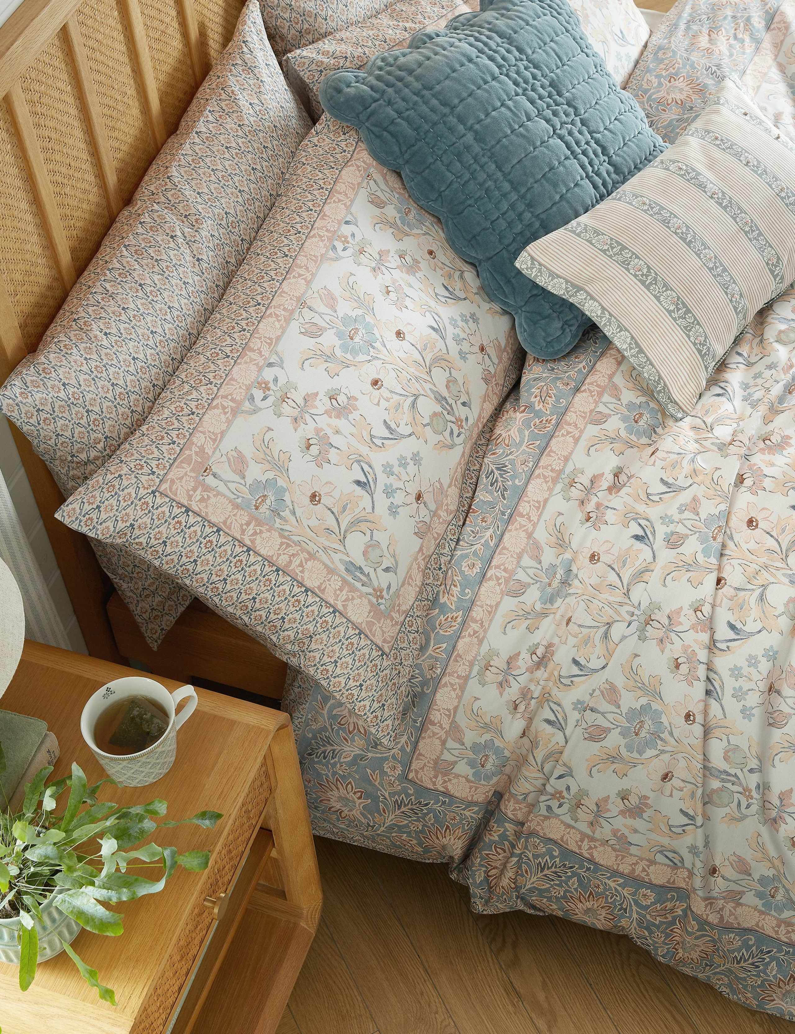 Set of 2 Semington Pure Cotton Pillowcases 1 of 2