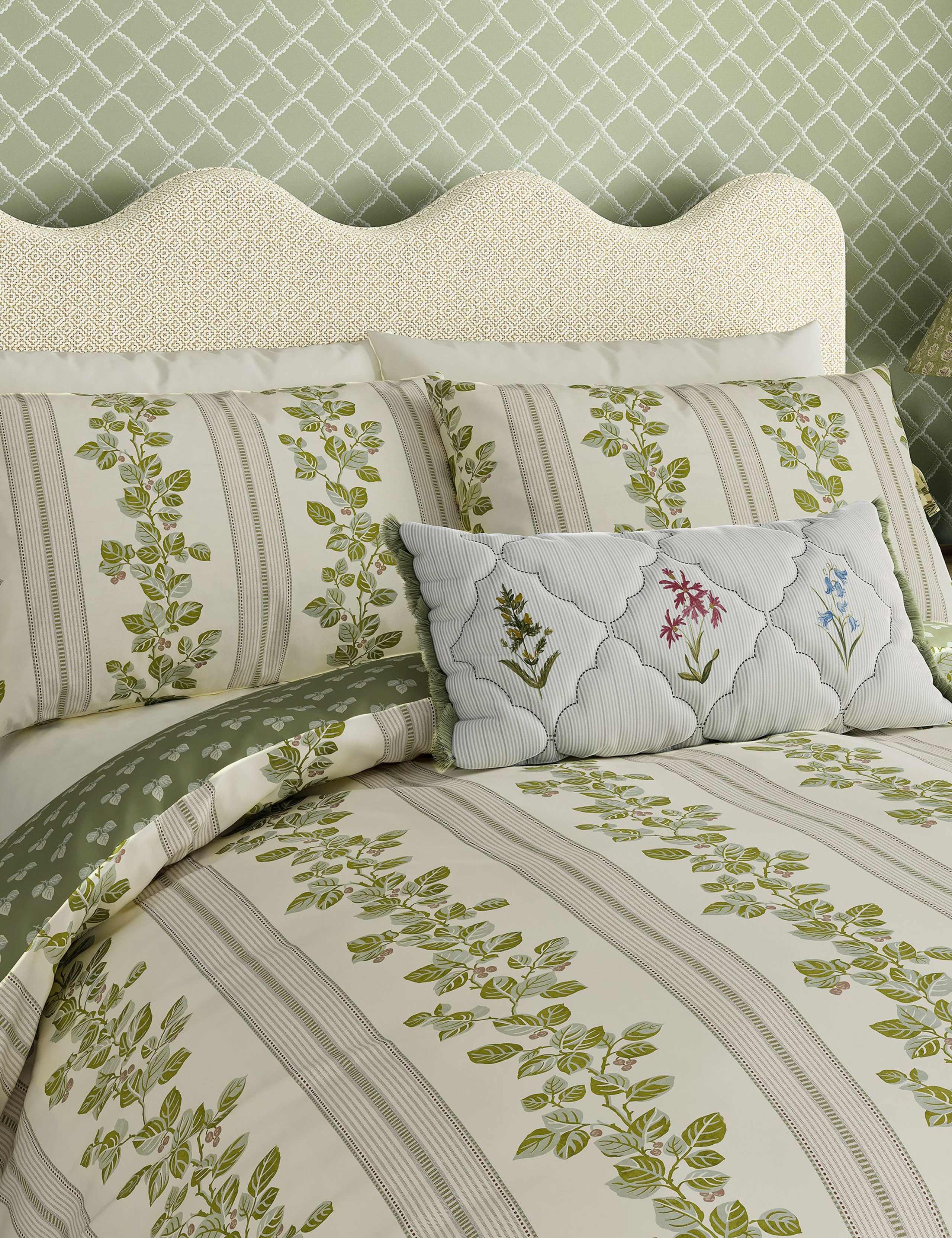 Pure Cotton Cobnut Stripe Bedding Set 4 of 5