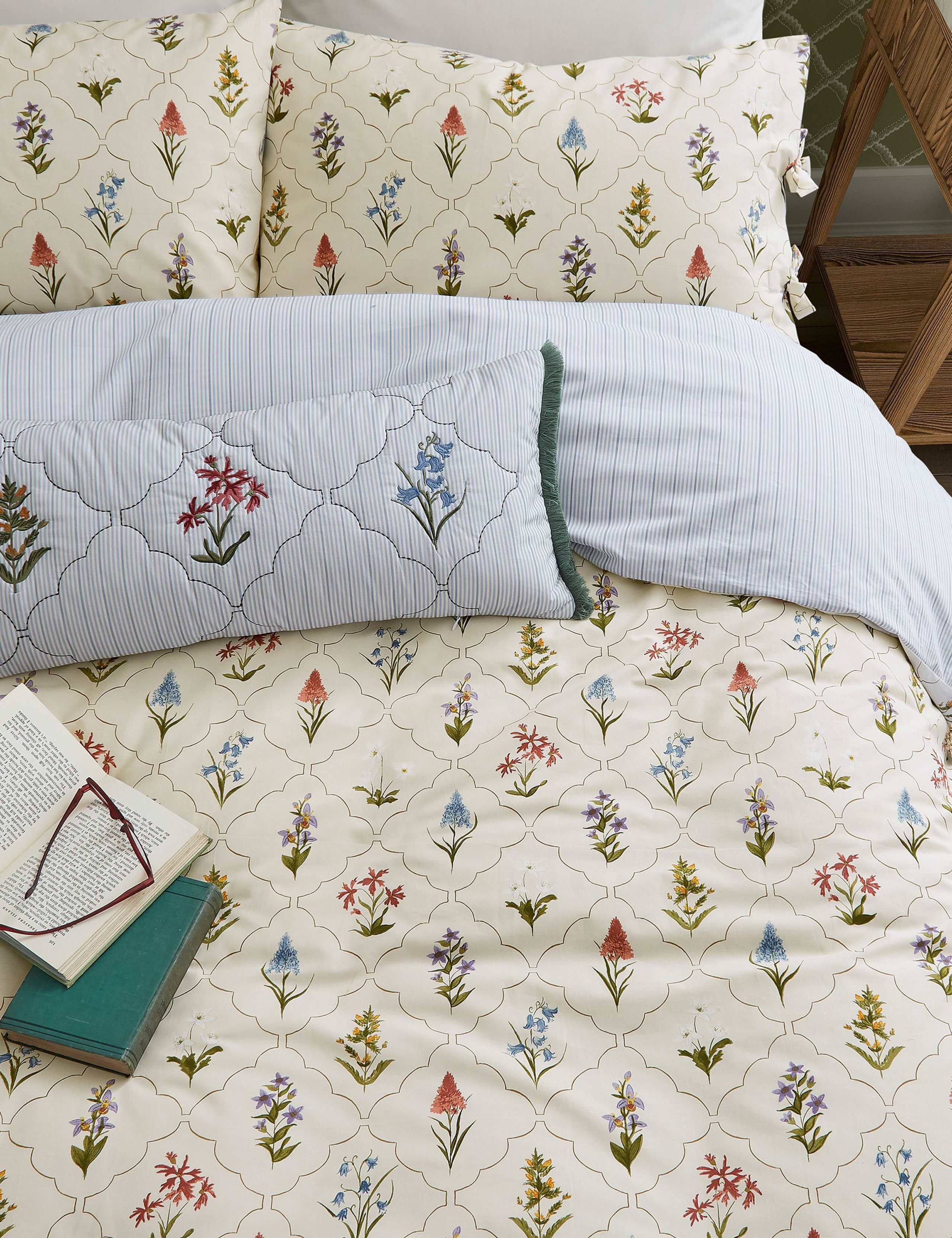 Pure Cotton Spring Meadow Bedding Set 3 of 4