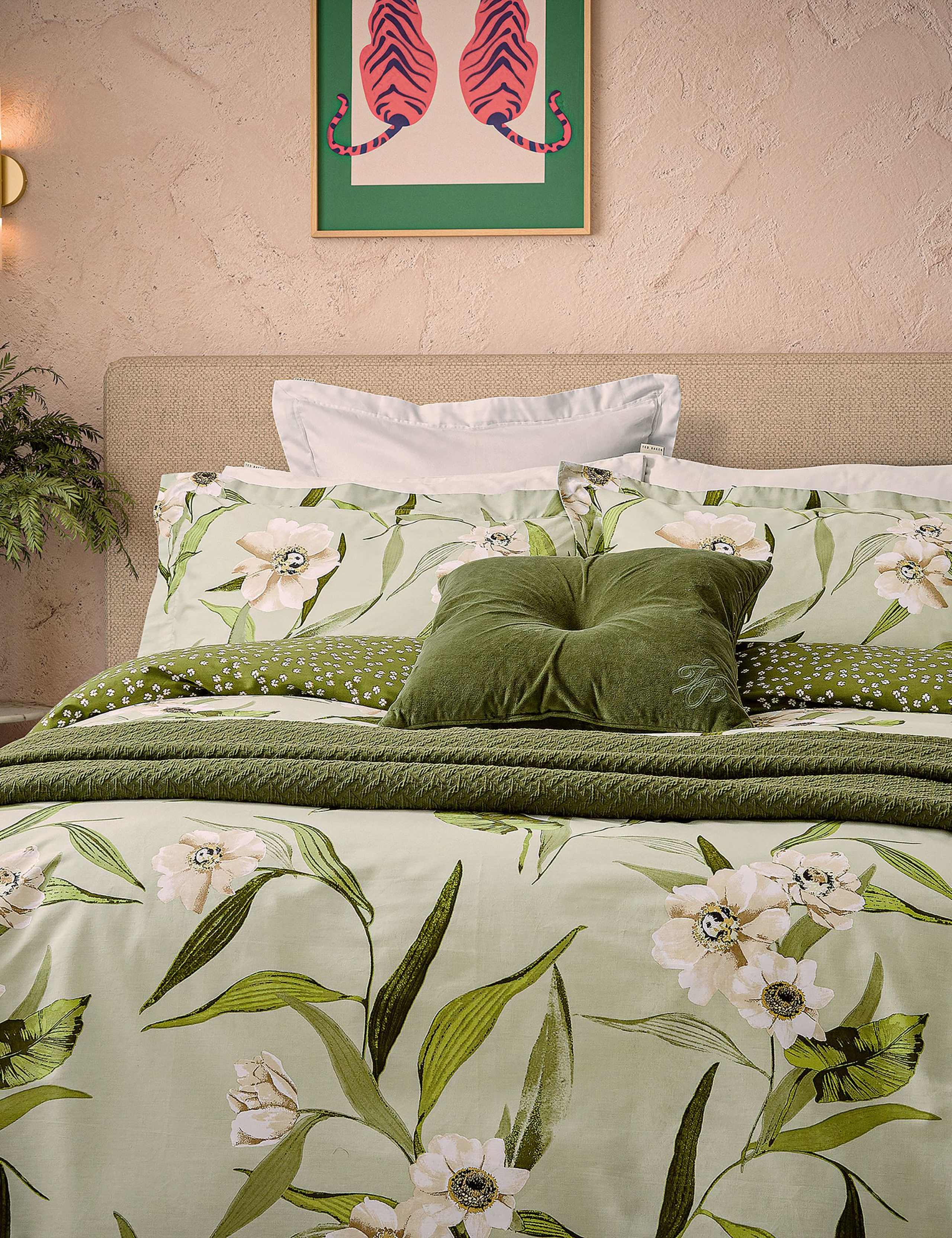 Velvet Cushion 4 of 5