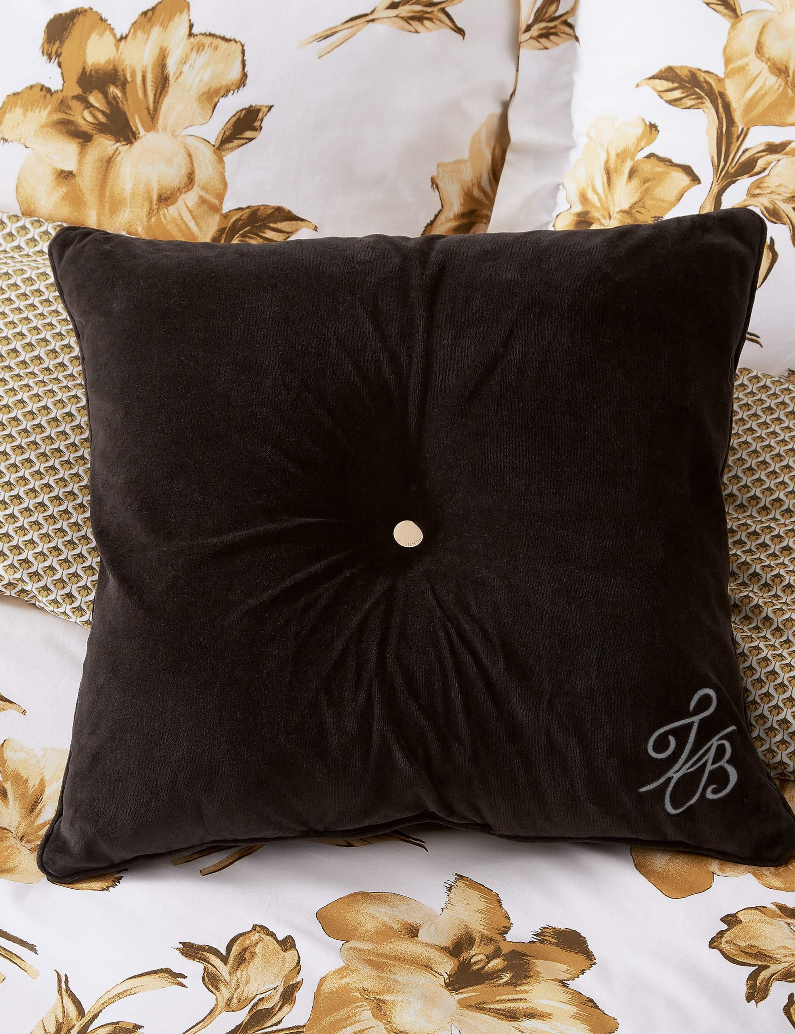Velvet Cushion 3 of 5