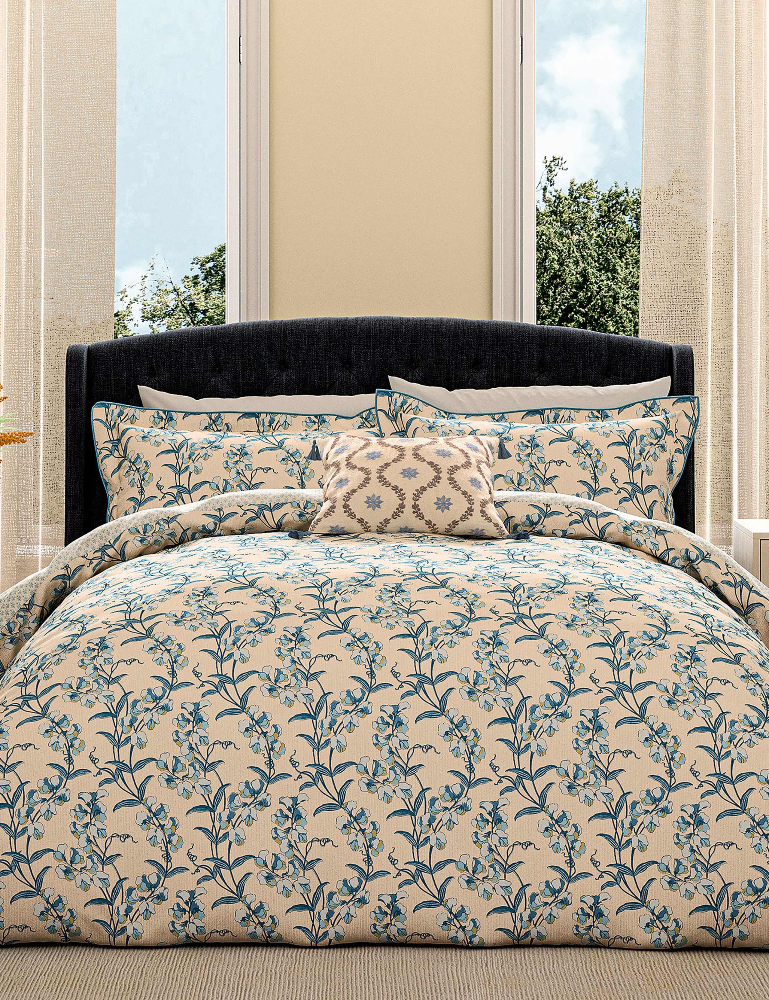 Onslow Trellis Cushion 3 of 4