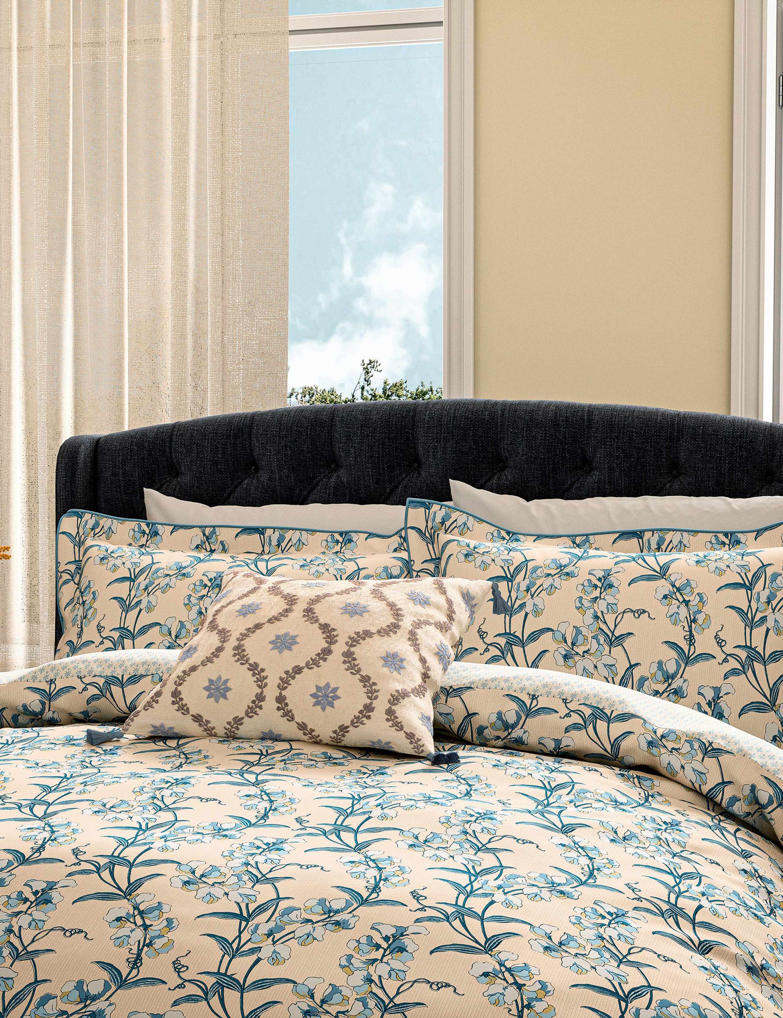 Onslow Trellis Cushion 4 of 4