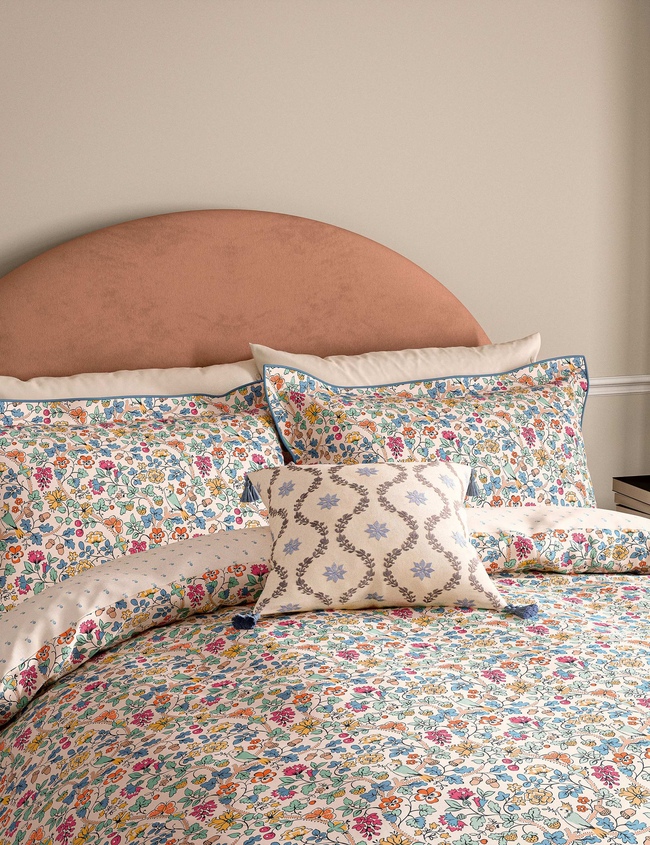 Pure Cotton Bountiful Garden Bedding Set 2 of 4