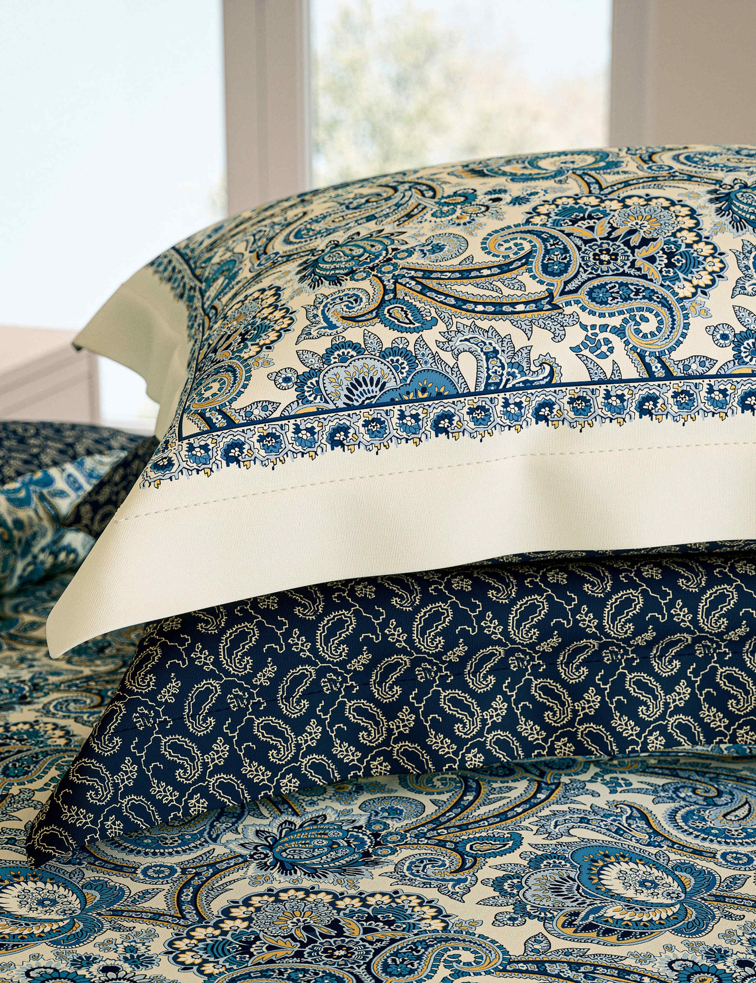 Pure Cotton Elysian Bedding Set 7 of 8