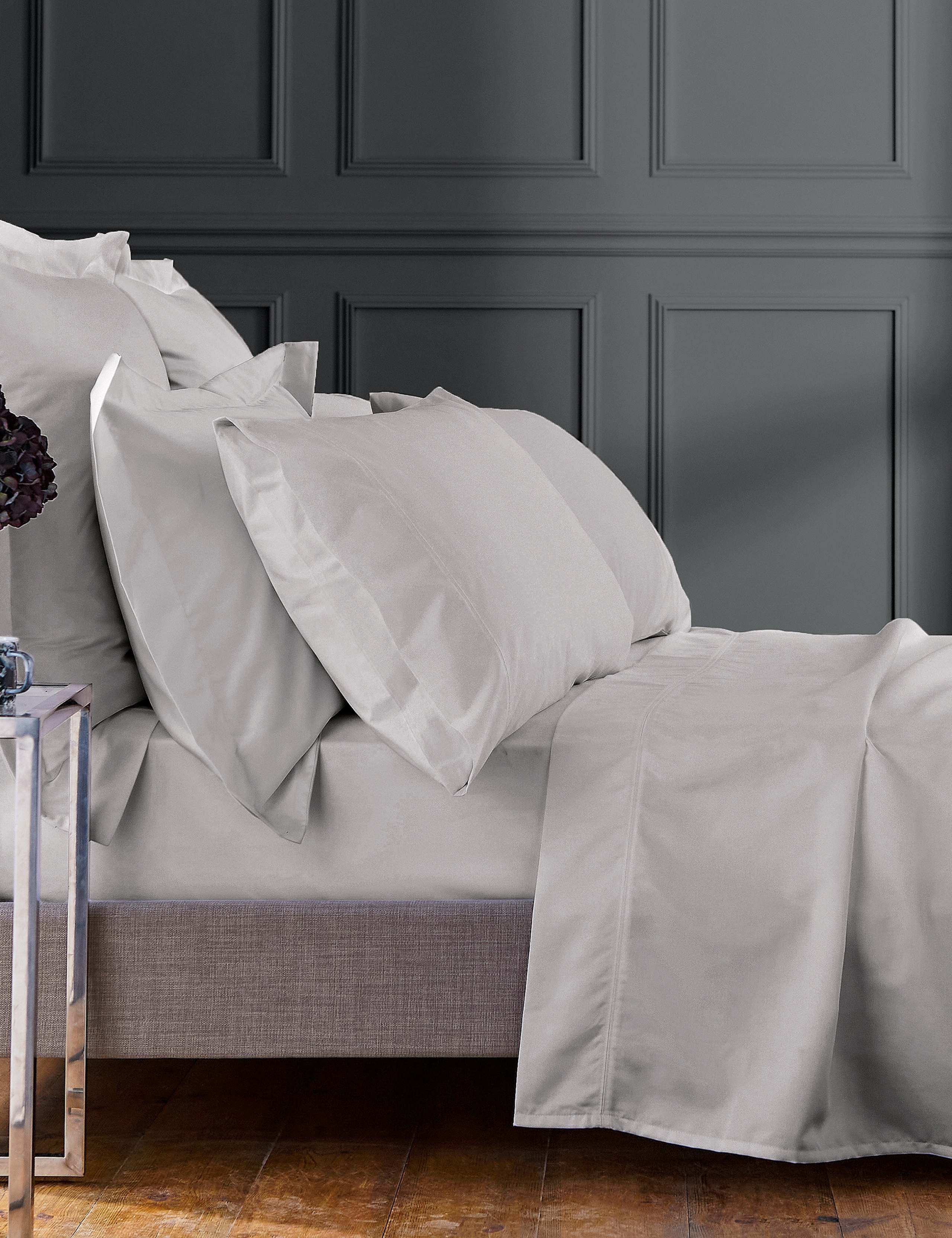 Egyptian Cotton 1000 Thread Count Pillowcase 2 of 3