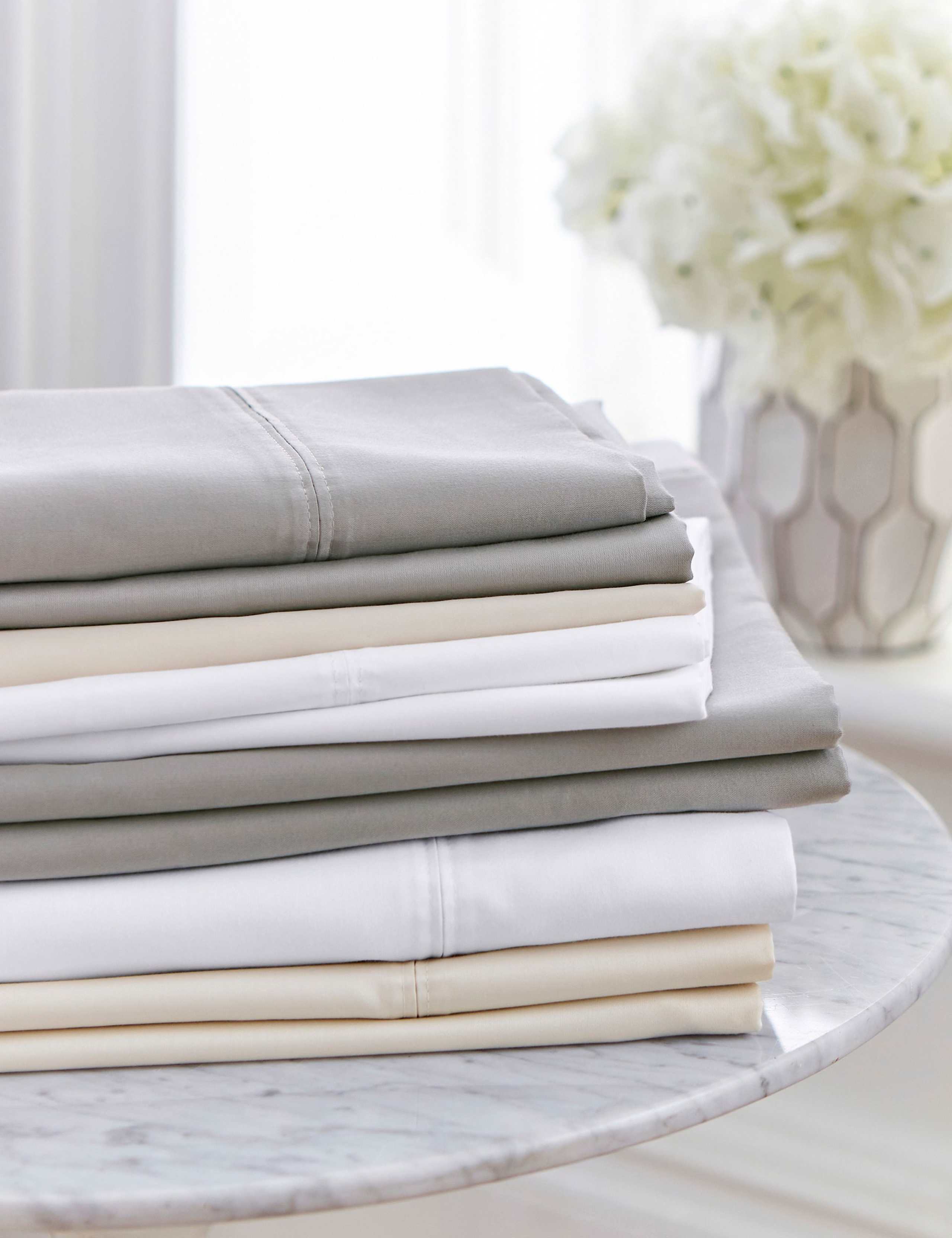 Pure Cotton 1000 Thread Count Square Pillowcase 3 of 3