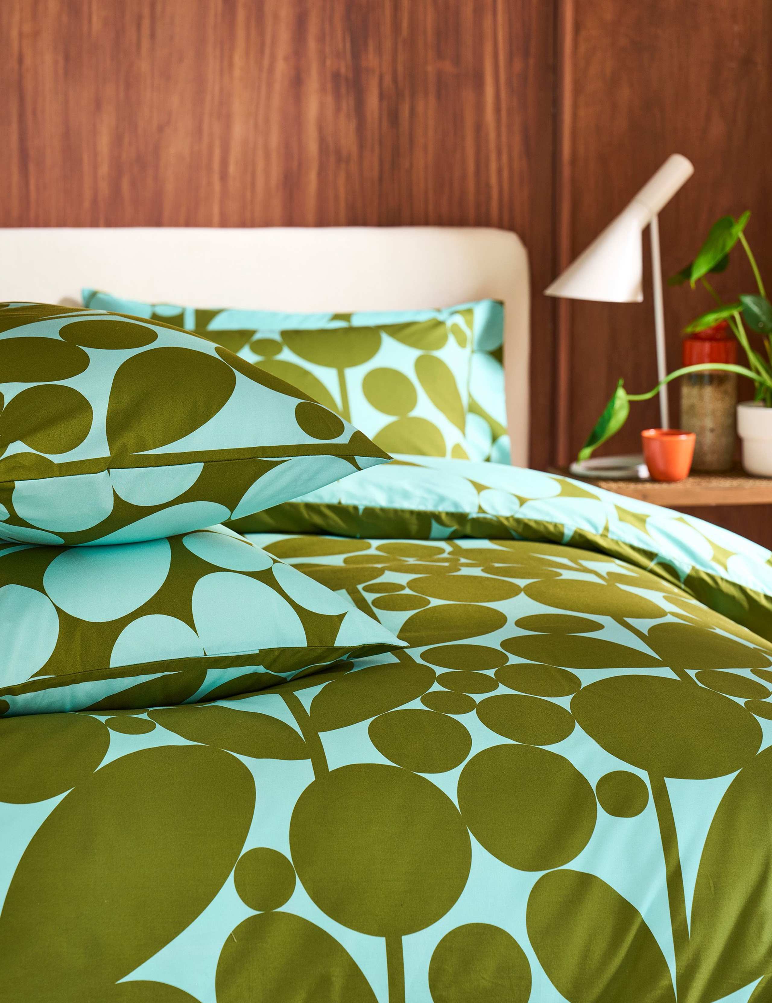 Pure Cotton Floral Bedding Set 4 of 7