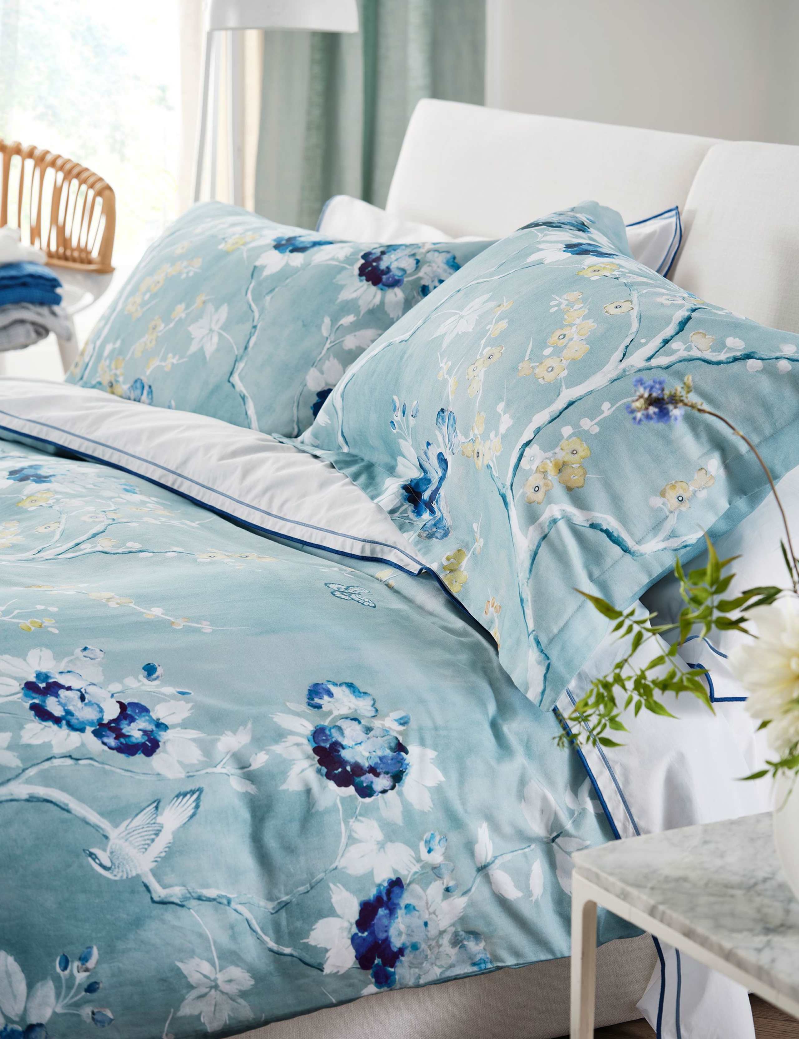 Pure Cotton Sateen Floral Pillowcase Set 1 of 2