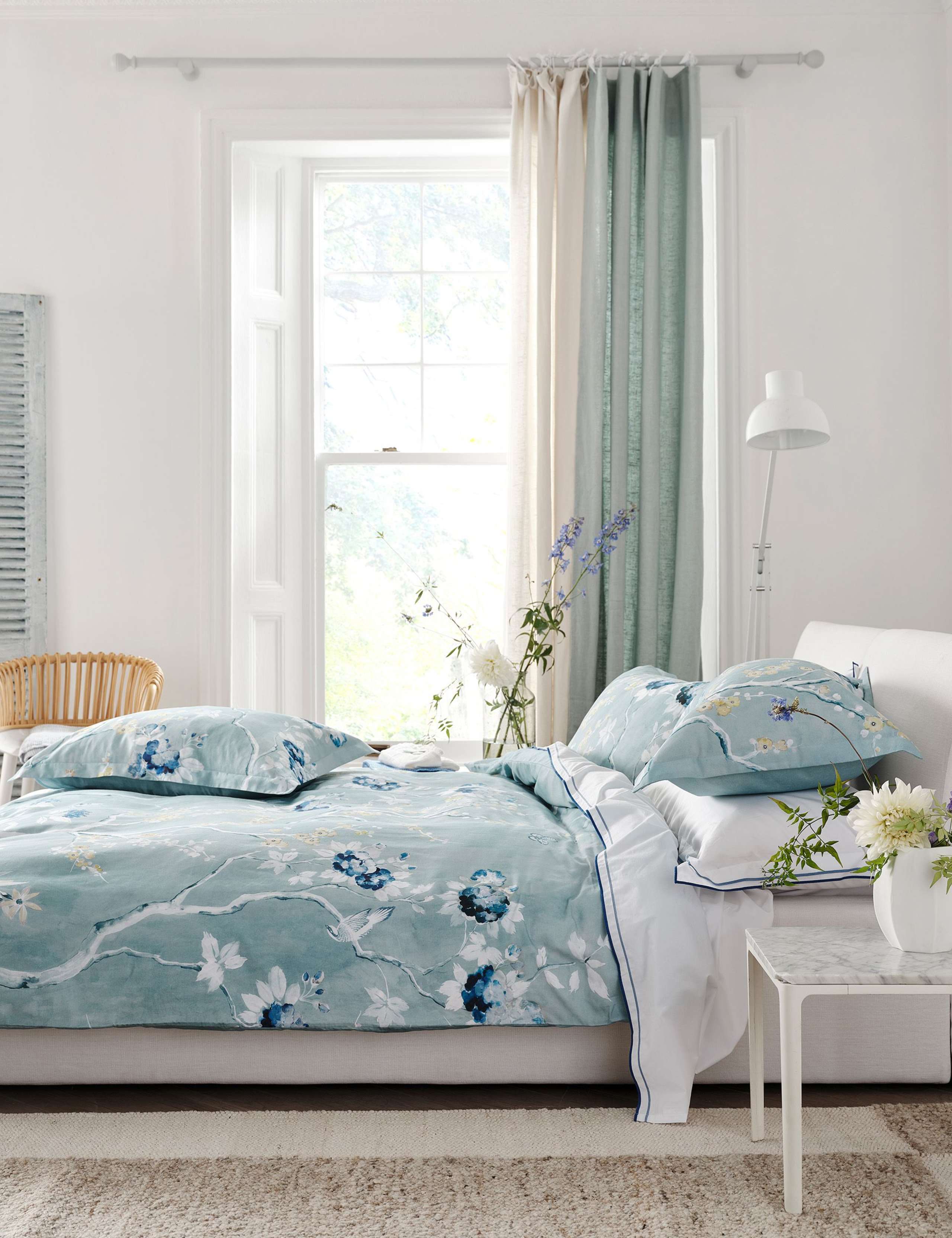 Manohari Pure Cotton Sateen Bedding Set 3 of 7