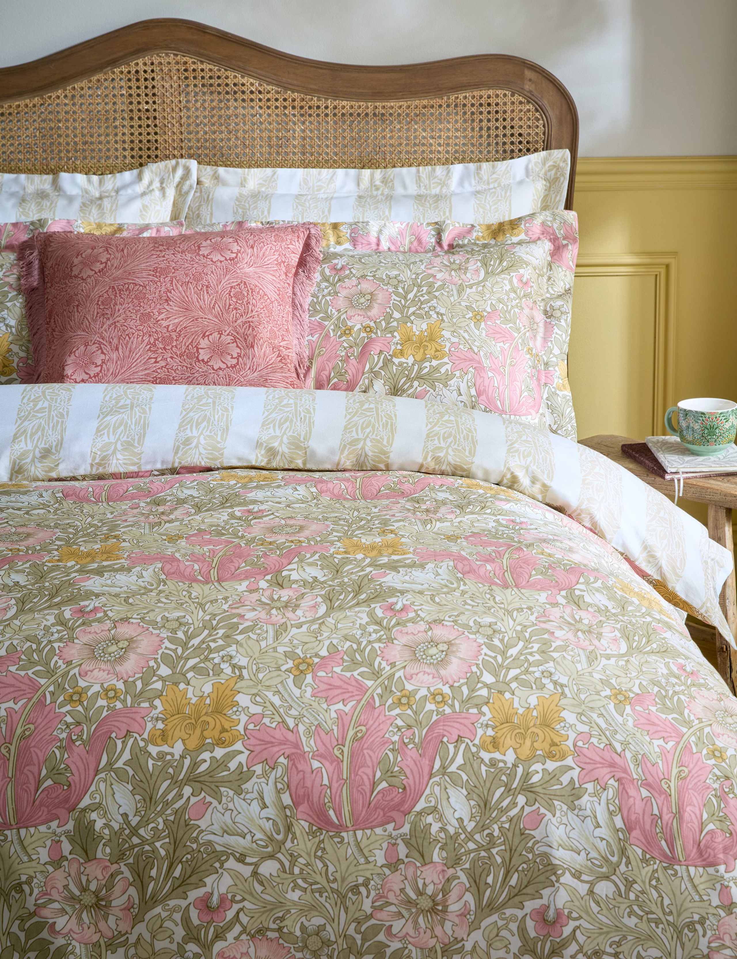Pure Cotton Sateen Compton Bedding Set 5 of 8