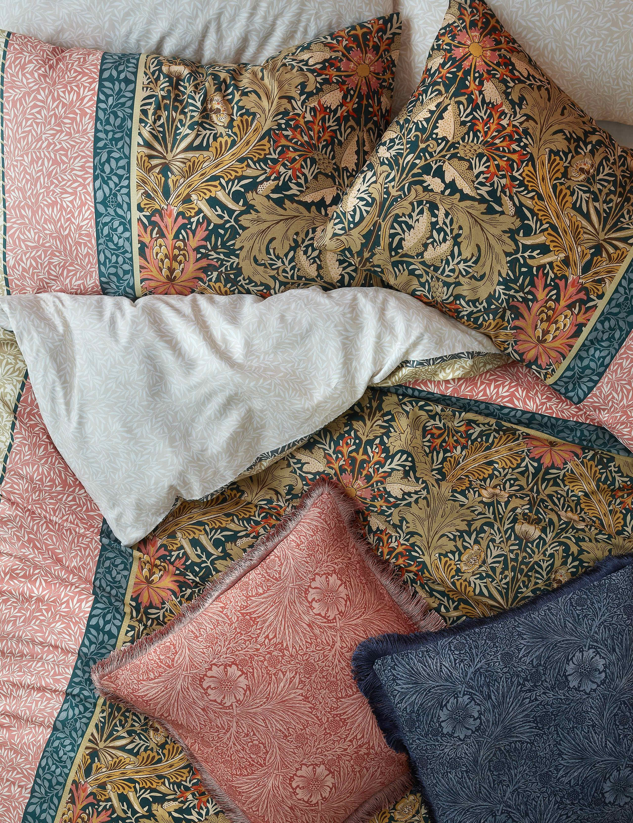 Pure Cotton Sateen Kelmscott Bedding Set 4 of 8