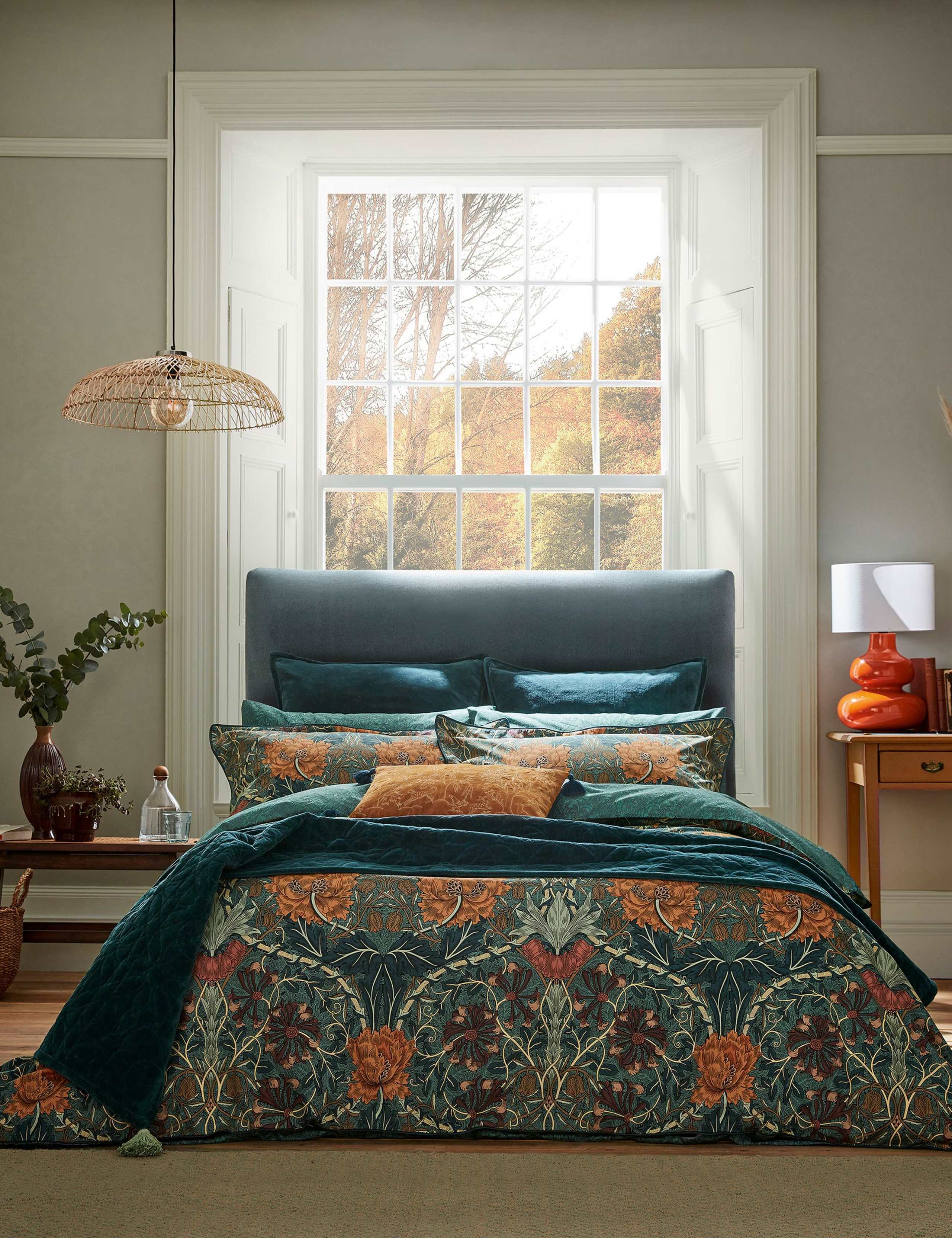 Pure Cotton Honeysuckle & Tulip Duvet Cover 1 of 4