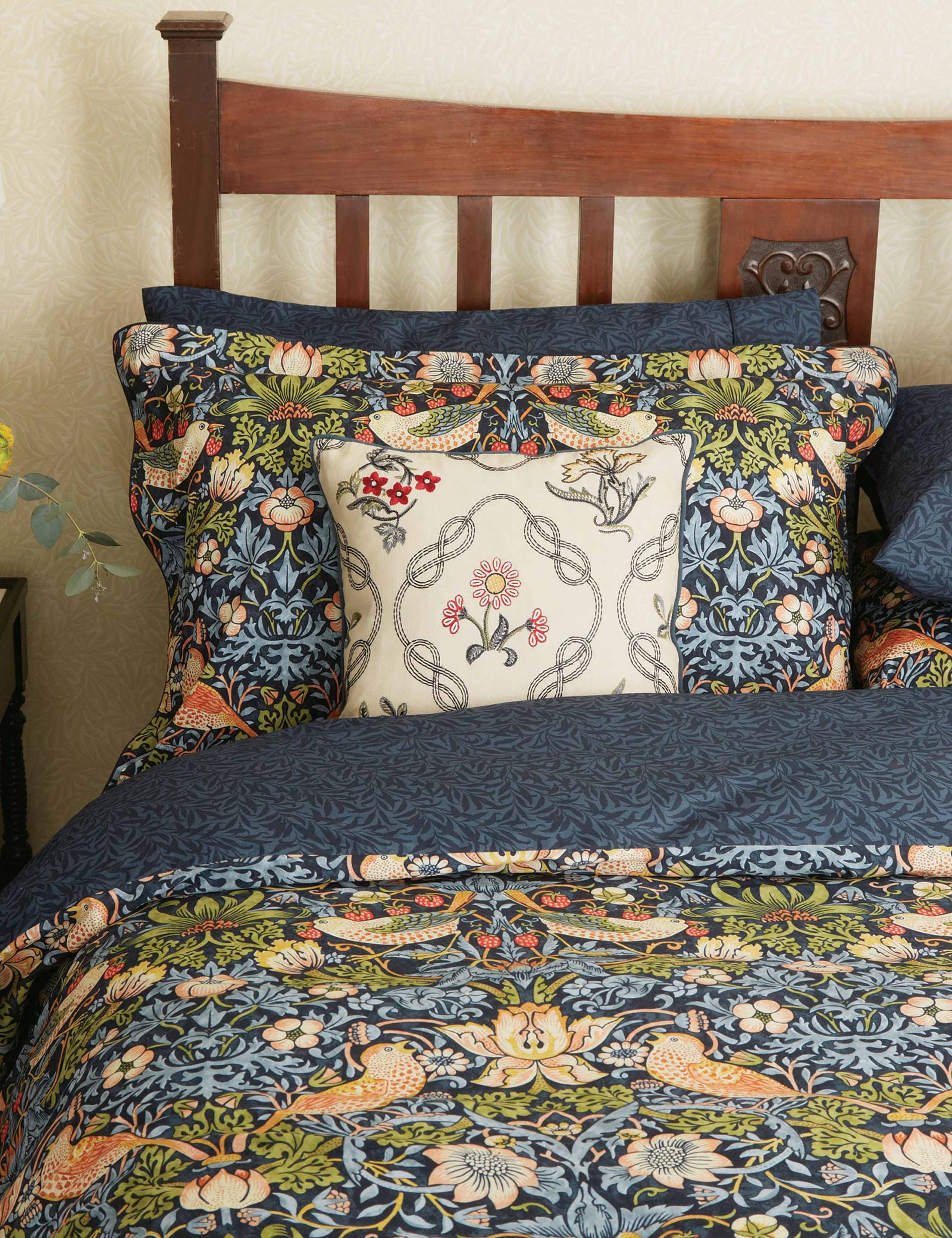 Pure Cotton Strawberry Thief Bedding Set 2 of 3