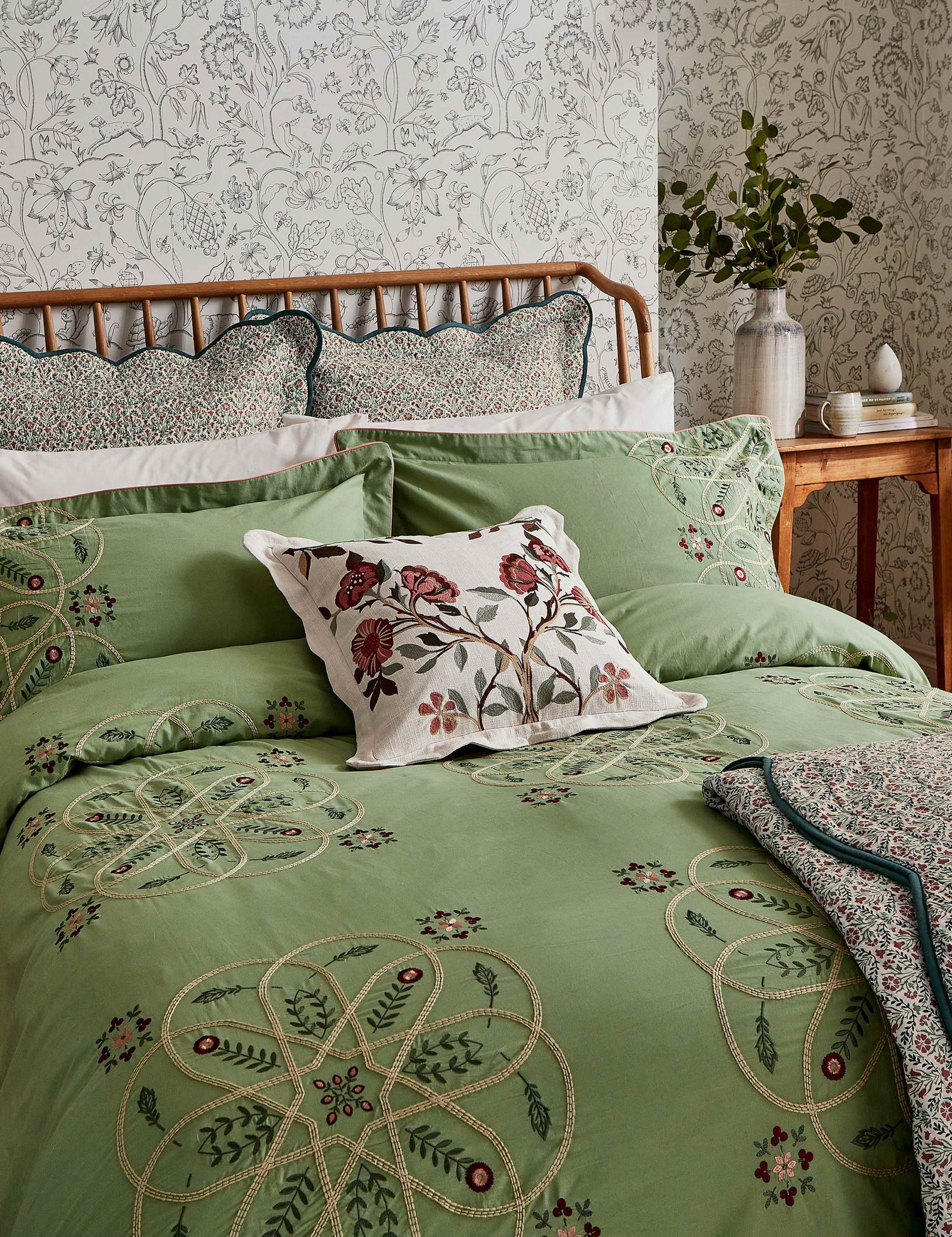 Pure Cotton Brophy Embroidery Bedding Set 2 of 5