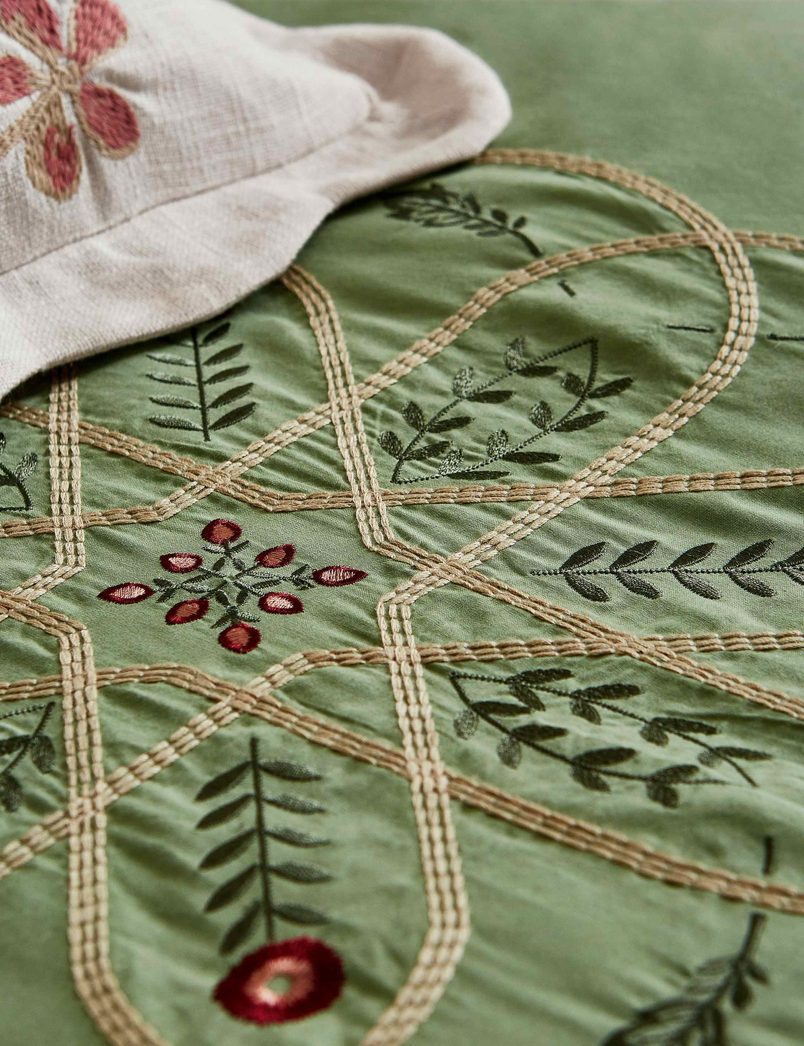 Pure Cotton Brophy Embroidery Bedding Set 3 of 5