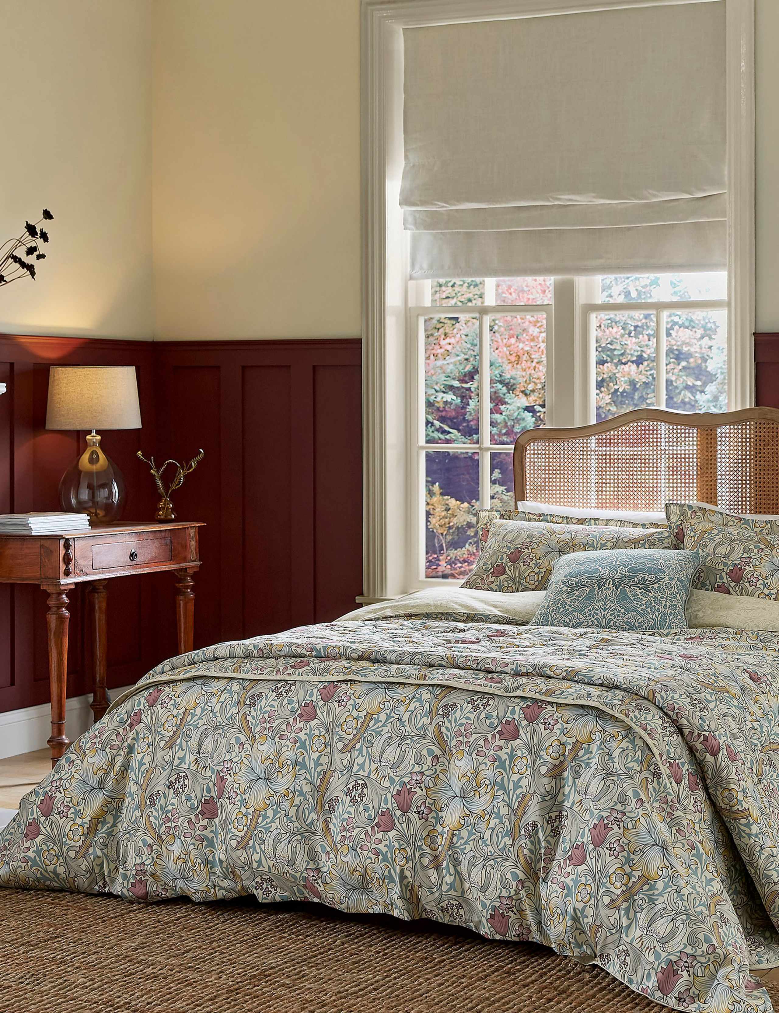 Pure Cotton Golden Lily Bedding Set 1 of 3