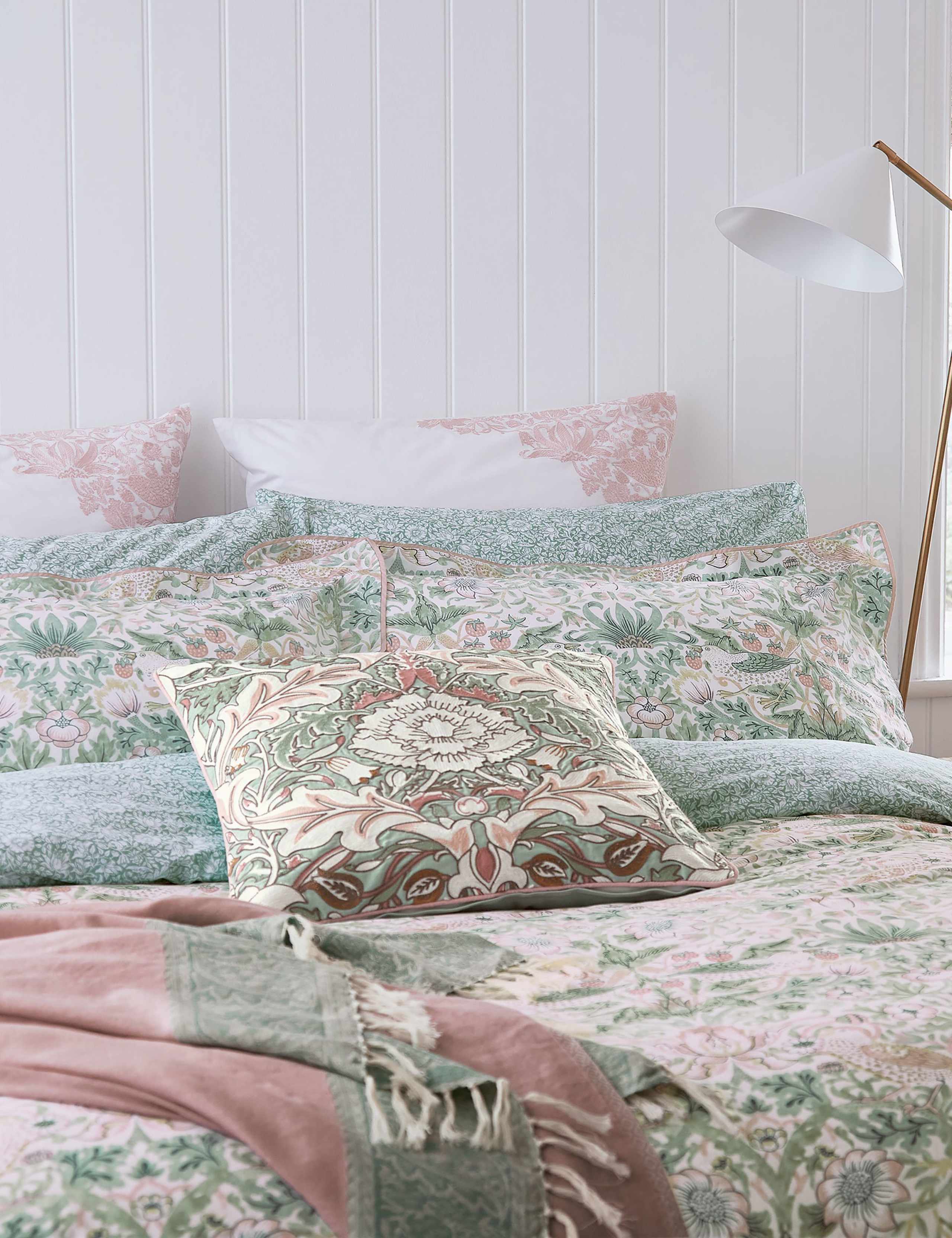 Pure Cotton Strawberry Thief Cochineal Bedding Set 2 of 3