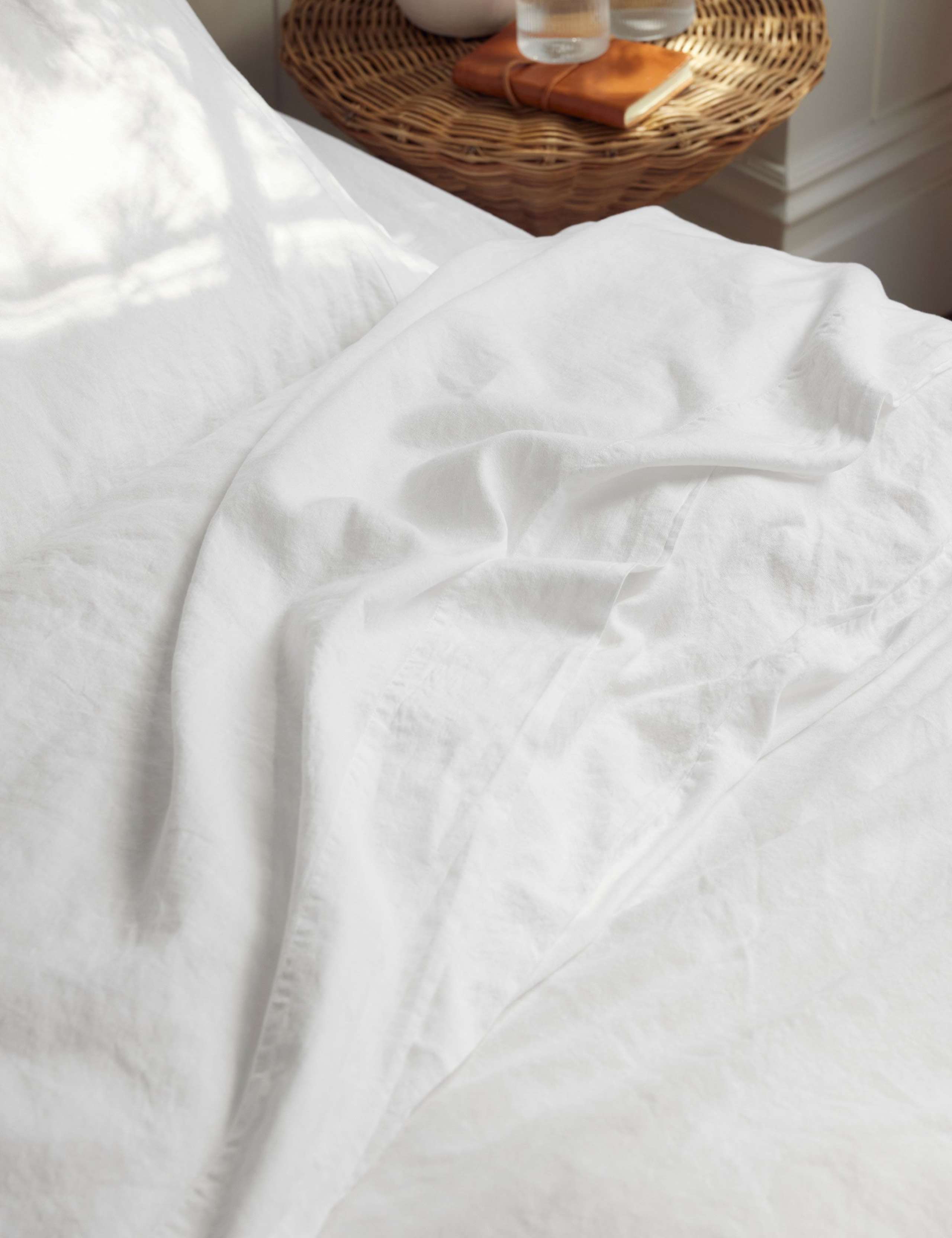 Linen Rich Flat Sheet 1 of 3