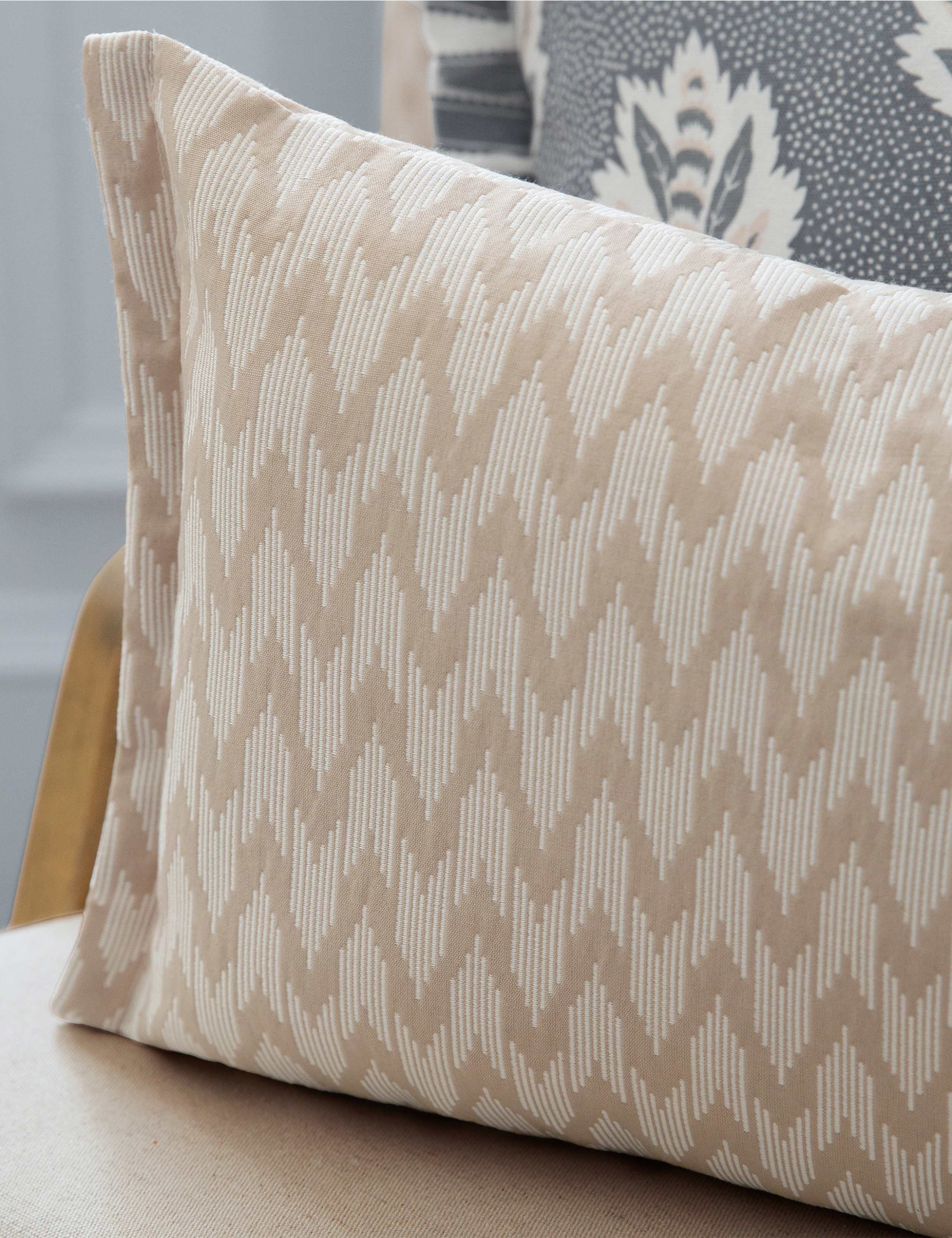 Woven Hutton Jacquard Cushion 3 of 5