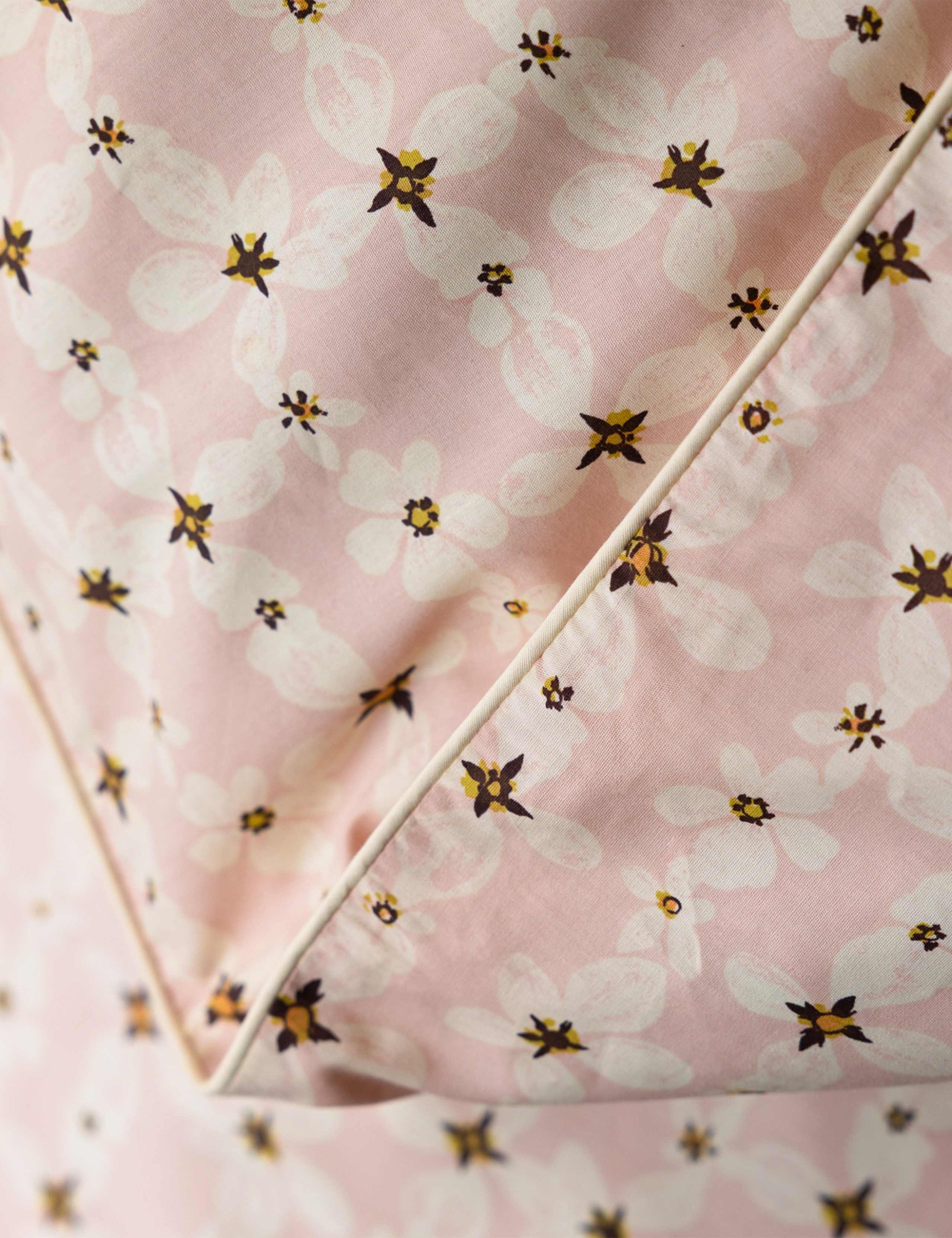 Pure Cotton Daisy Bedding Set 4 of 5
