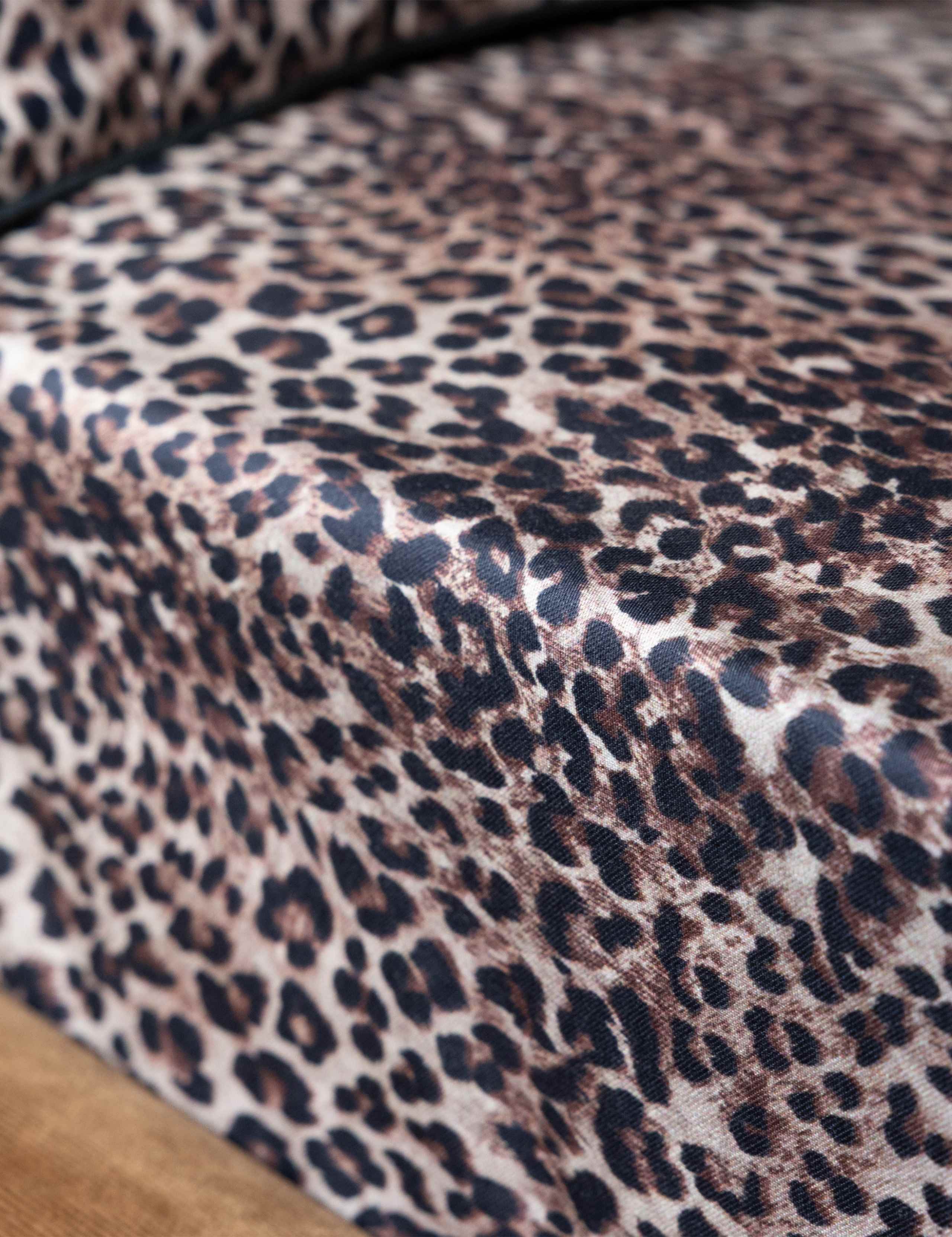 Pure Cotton Sateen Leopard Love Fitted Sheet 2 of 9