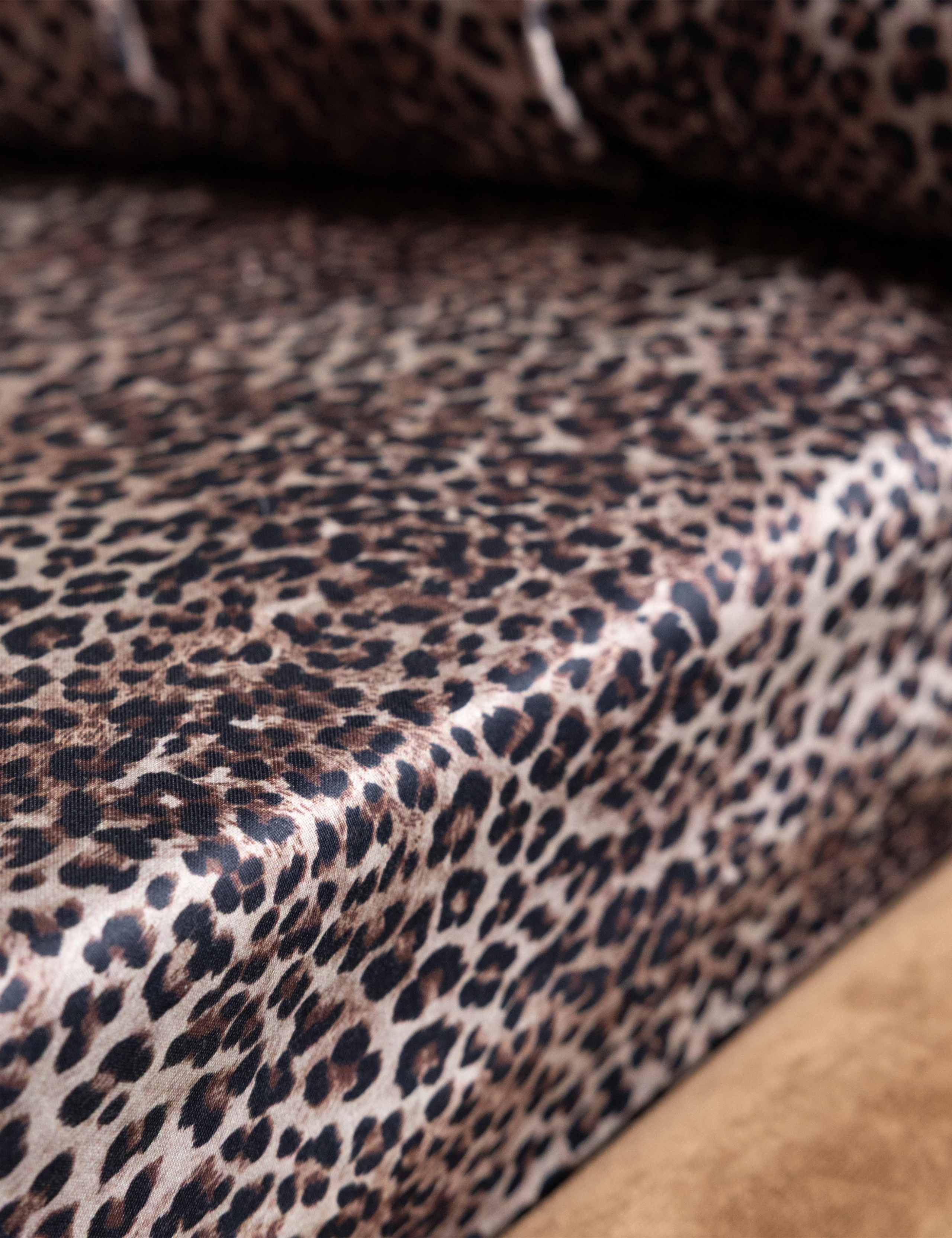 Pure Cotton Sateen Leopard Love Fitted Sheet 5 of 9