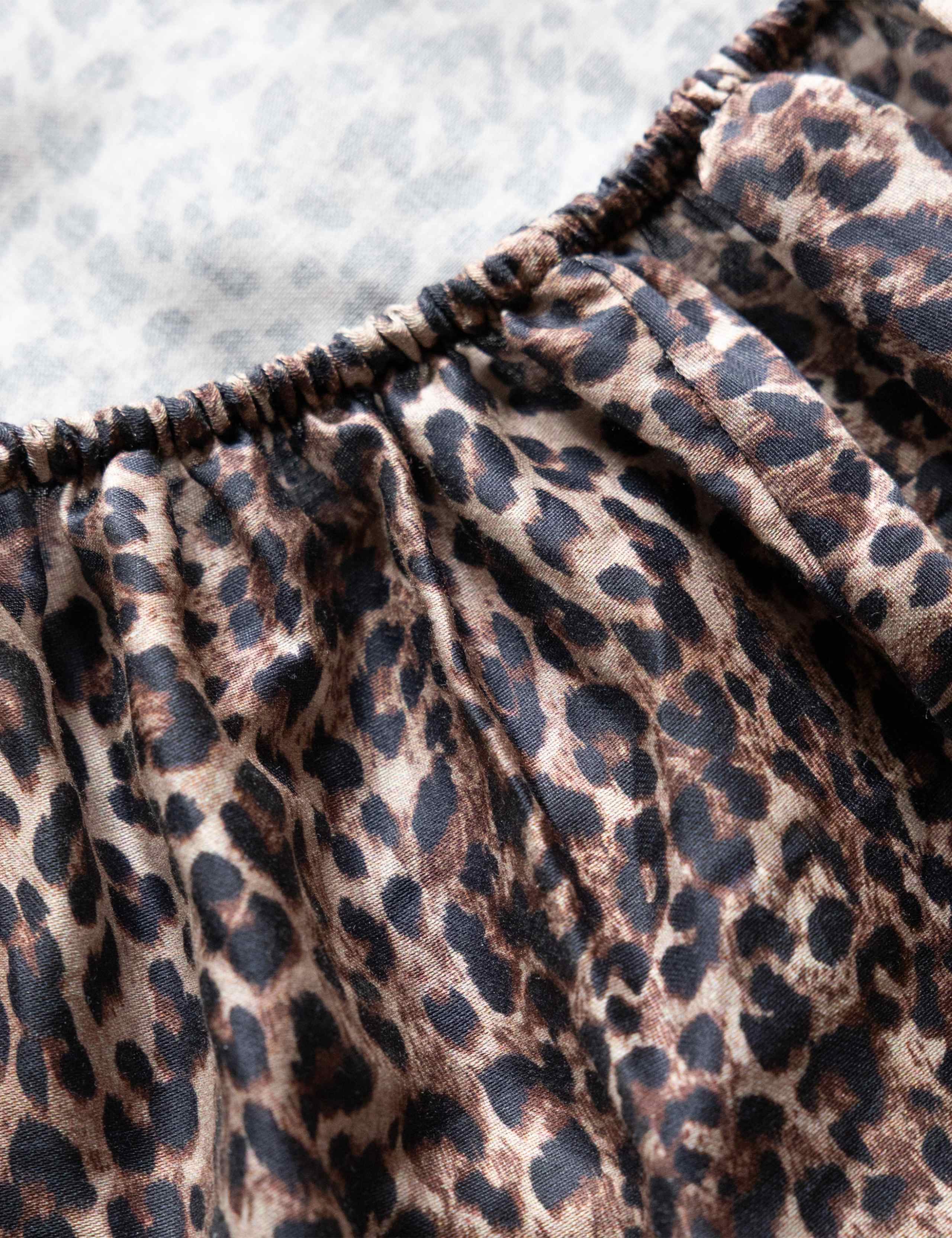 Pure Cotton Sateen Leopard Love Fitted Sheet 9 of 9