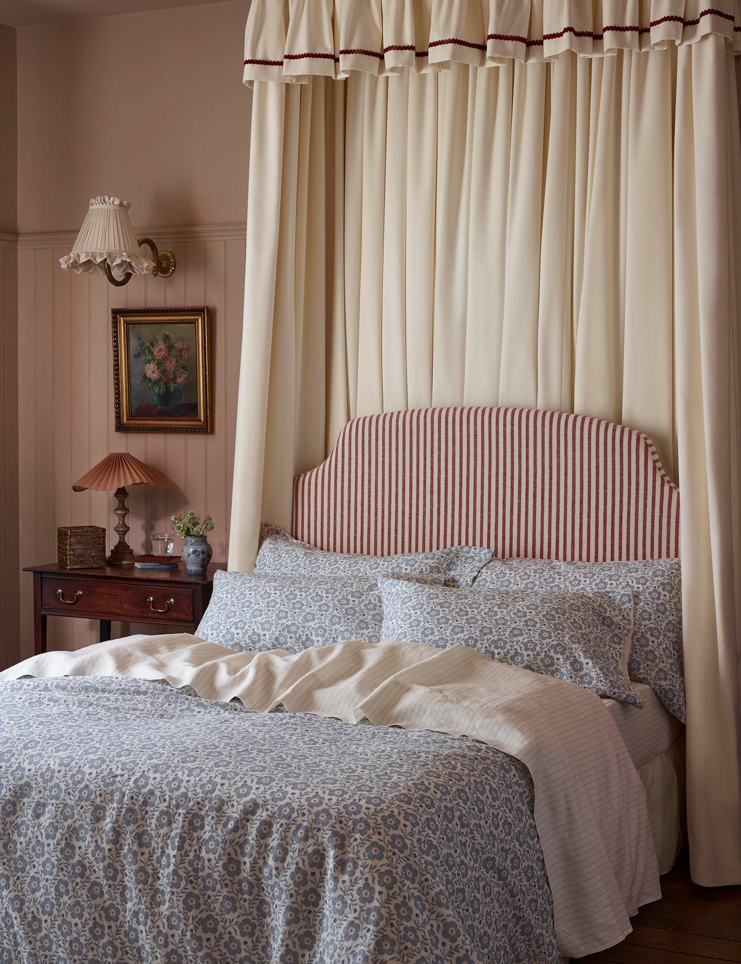 Linen Rich Folk Floral Duvet Cover 1 of 3