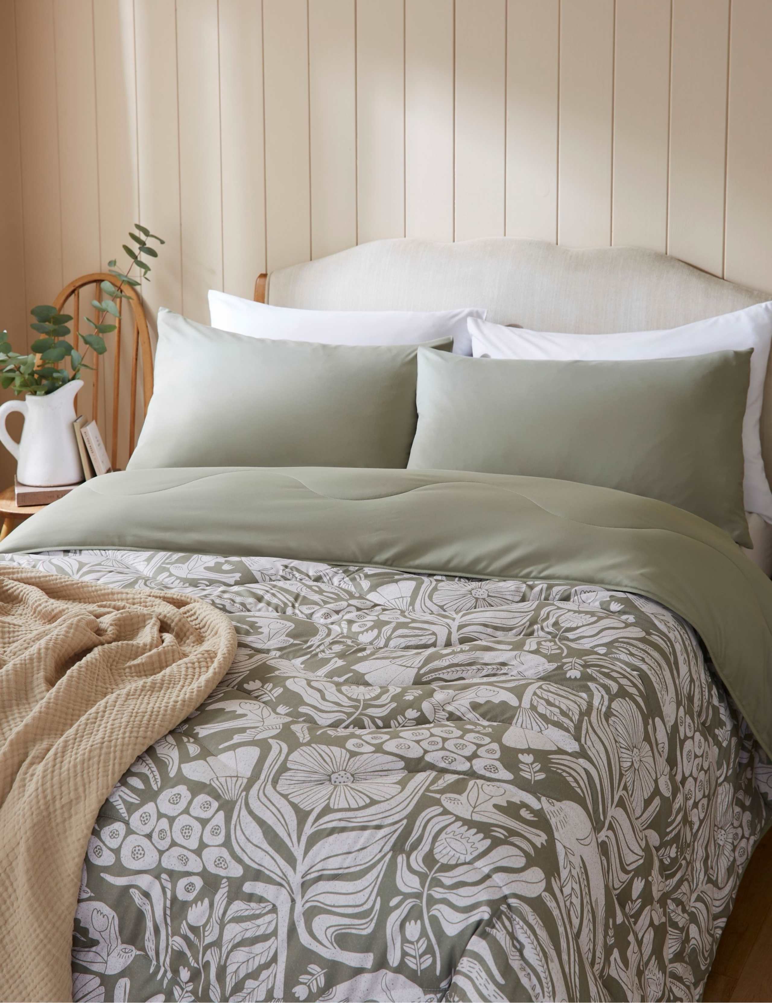 Olive Meadow Coverless Duvet & Pillowcase 2 of 7