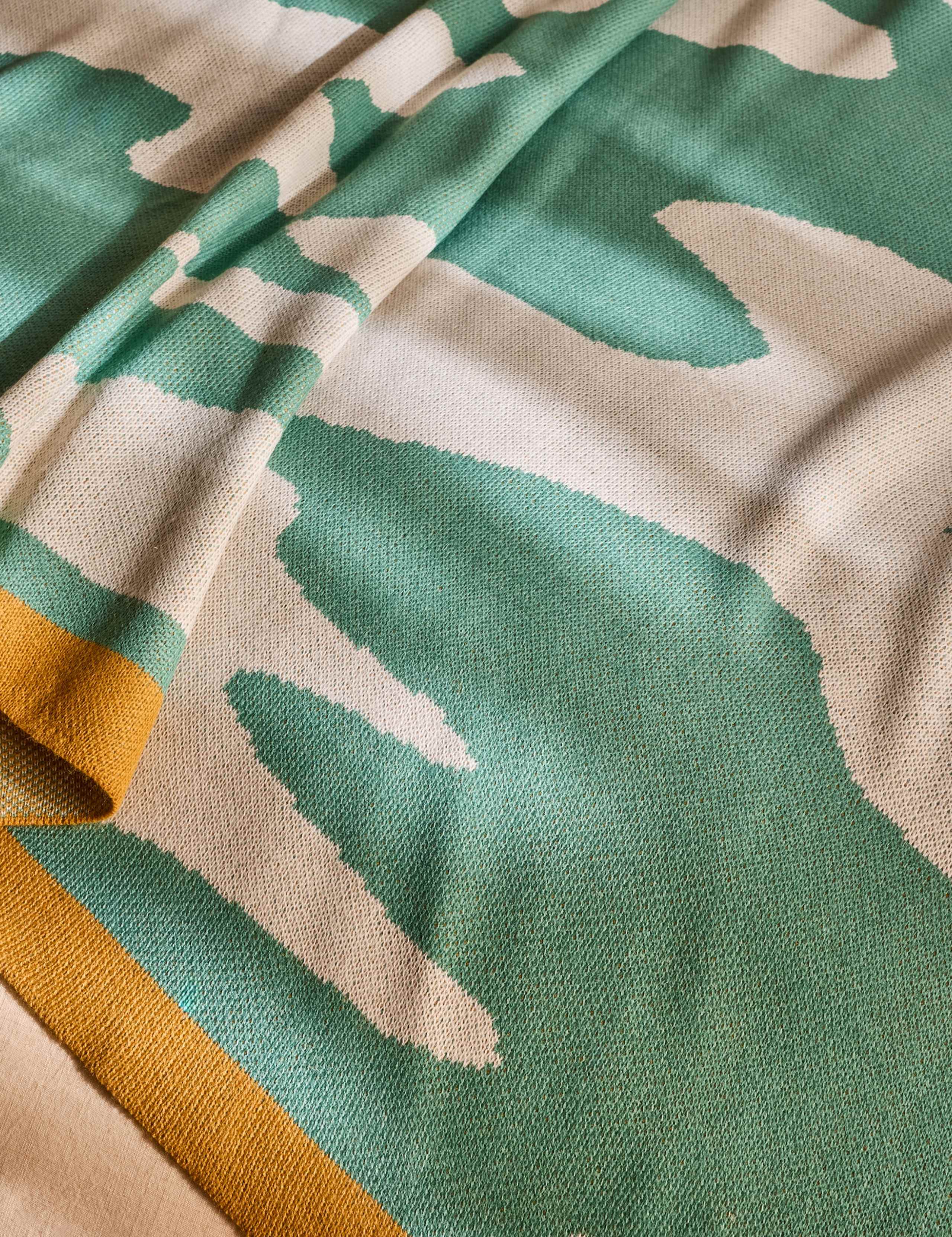 Ripple Knitted Throw 6 of 6