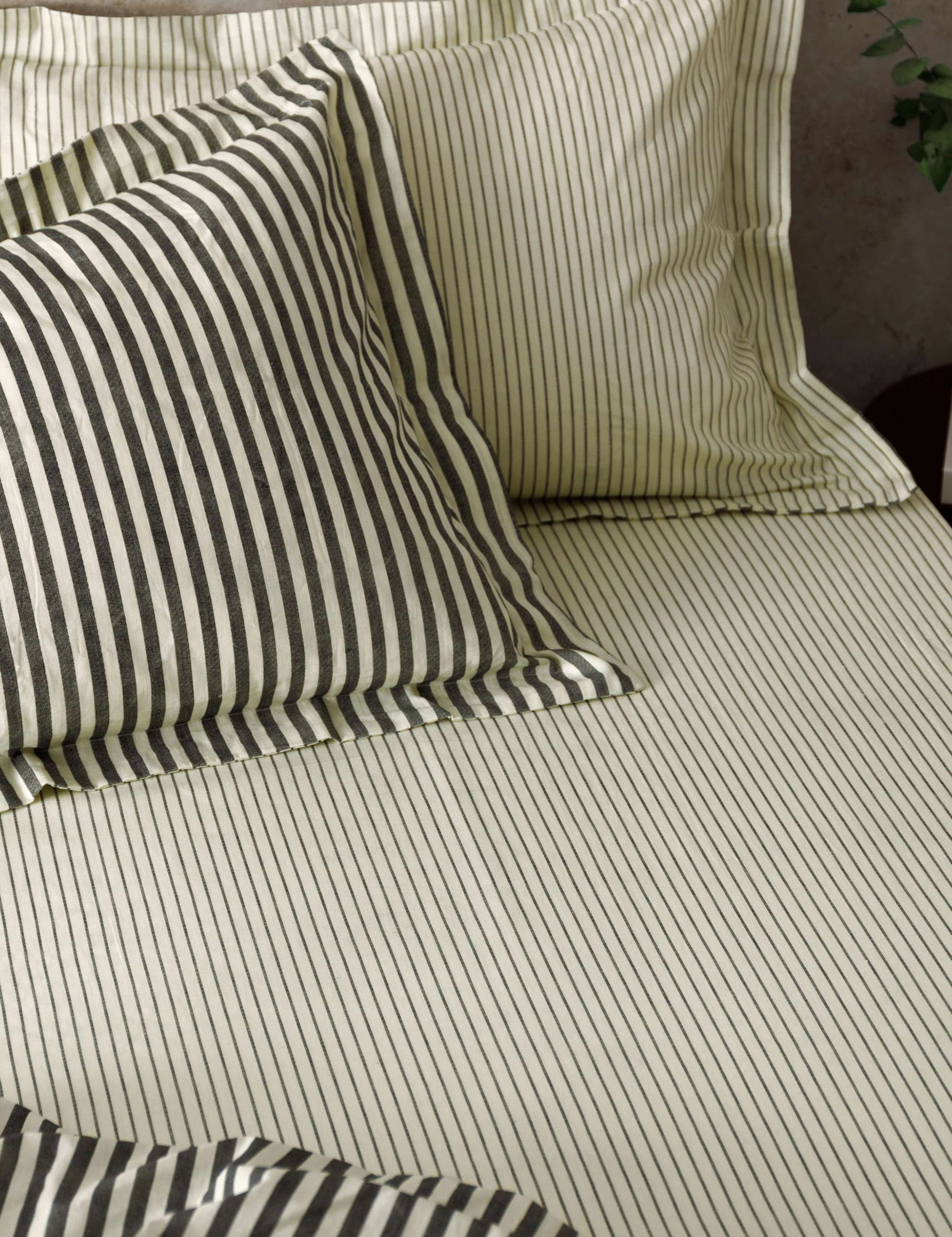 Pure Cotton Hebden Striped Fitted Sheet 1 of 2