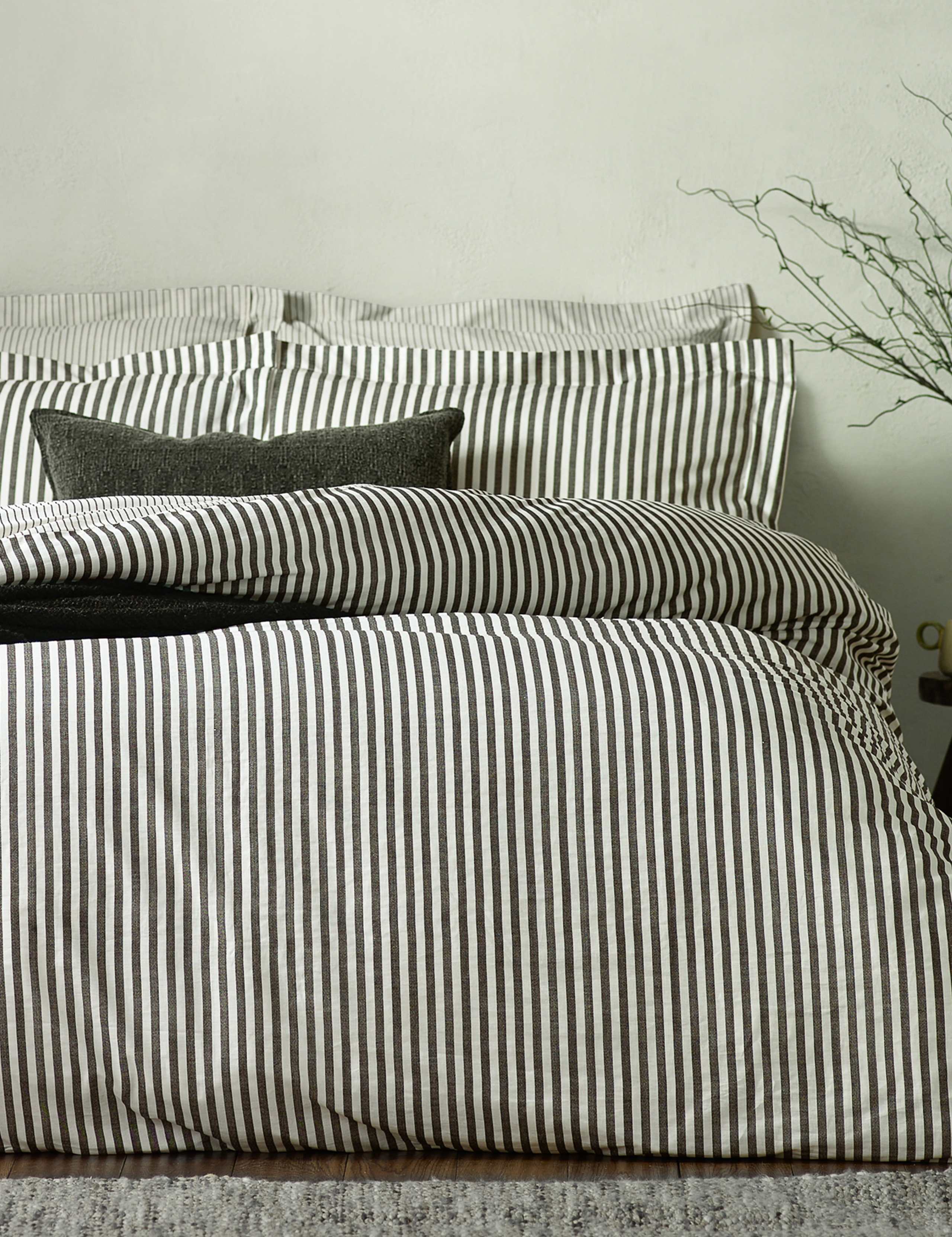 Pure Cotton Hebden Stripe Bedding Set 1 of 4