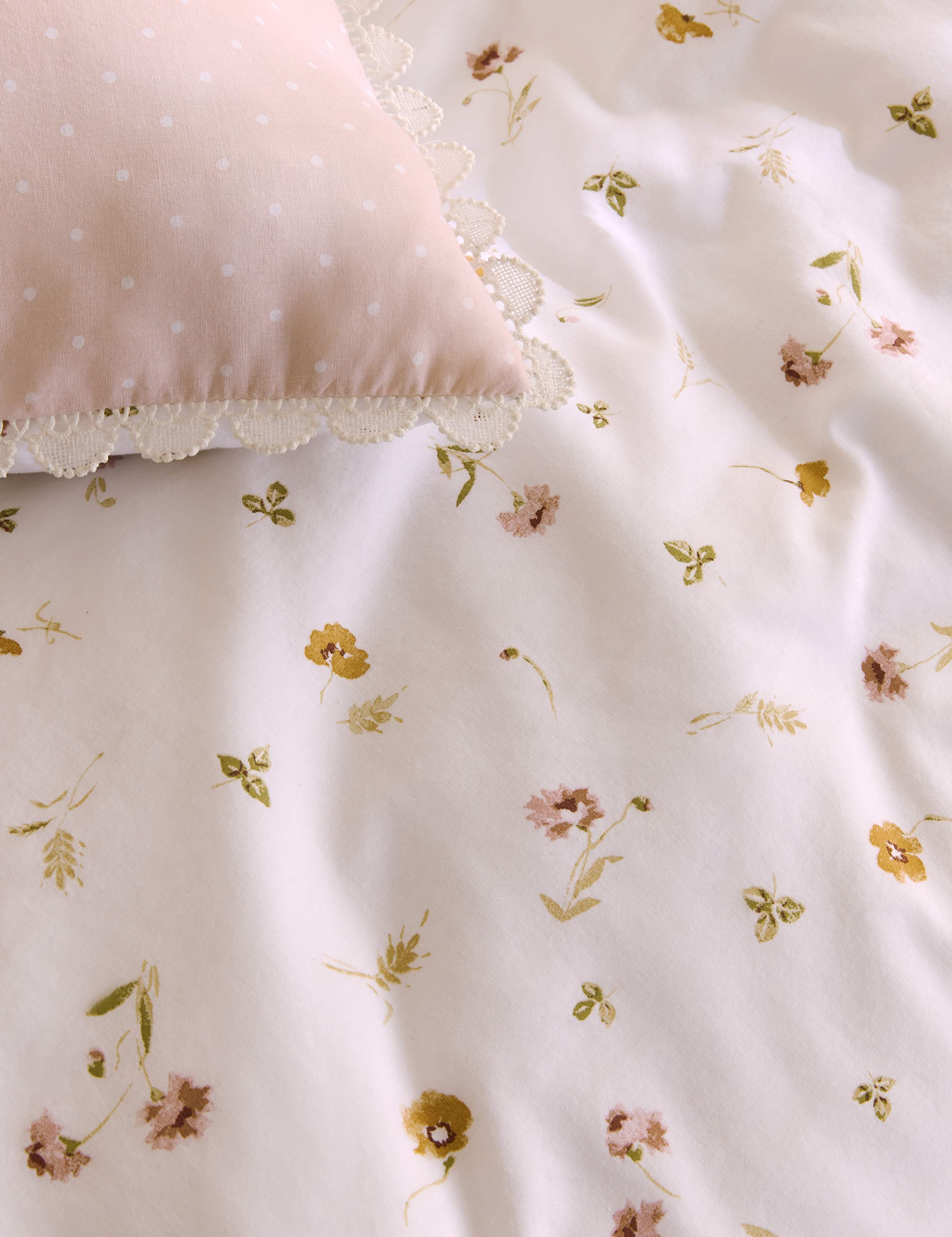 2 Pack Pure Cotton Neve Floral Pillowcases 3 of 3