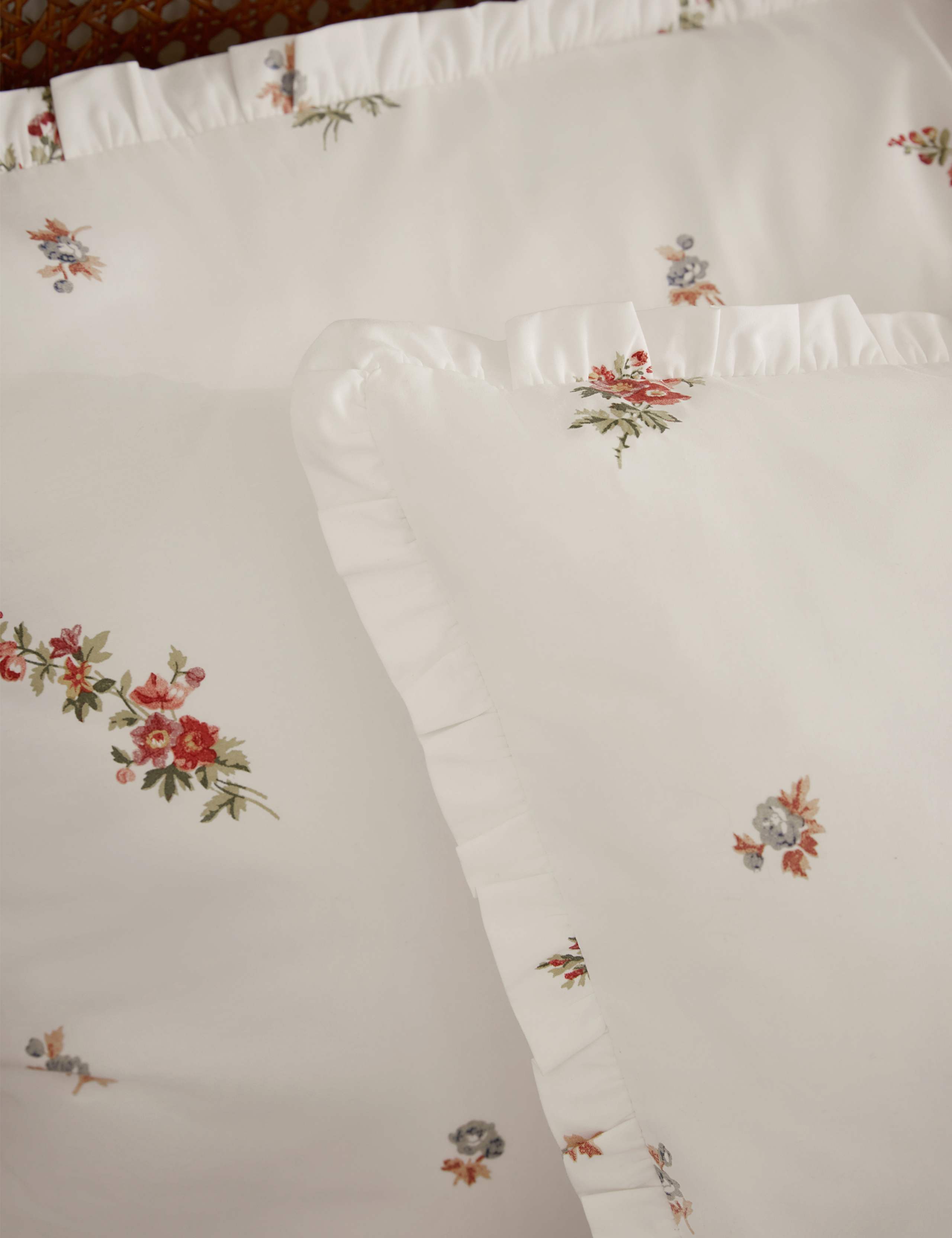 2 Pack Pure Cotton Elsie Bouquet Pillowcases 3 of 3