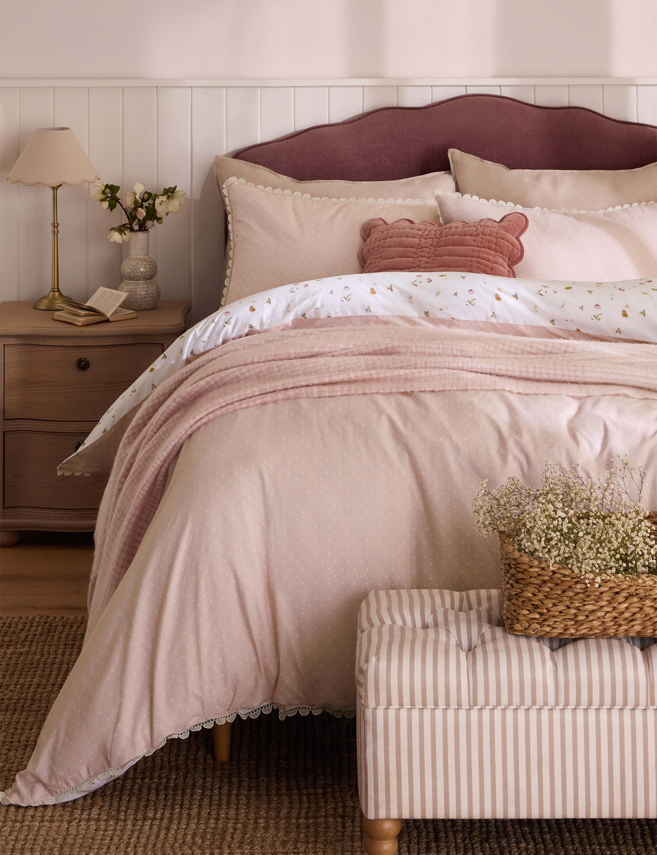 Pure Cotton Neve Floral Bedding Set 2 of 5